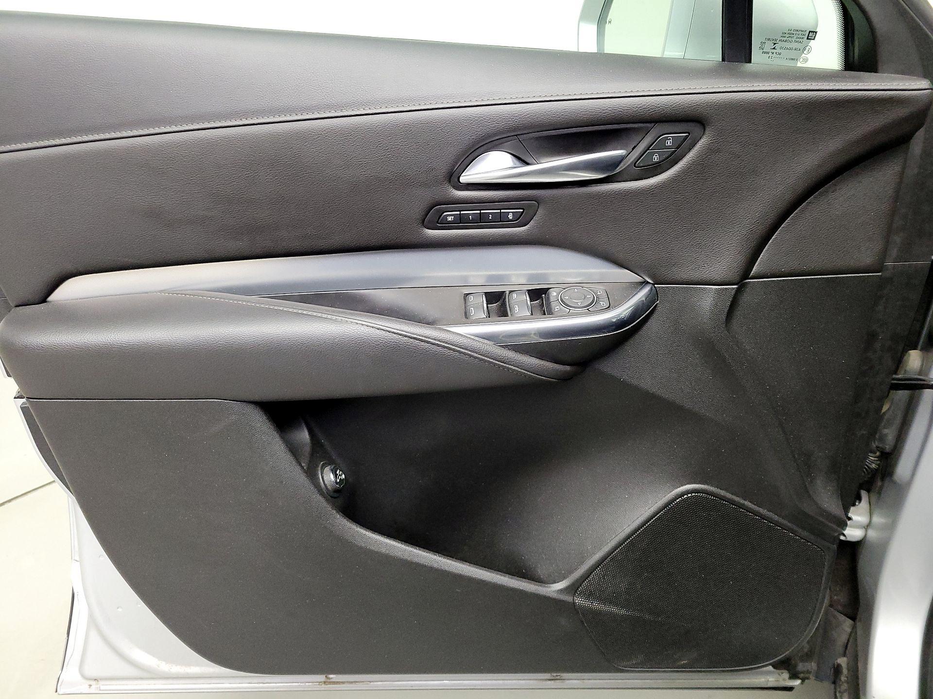 Thumbnail: 2020 Cadillac XT4 - 12