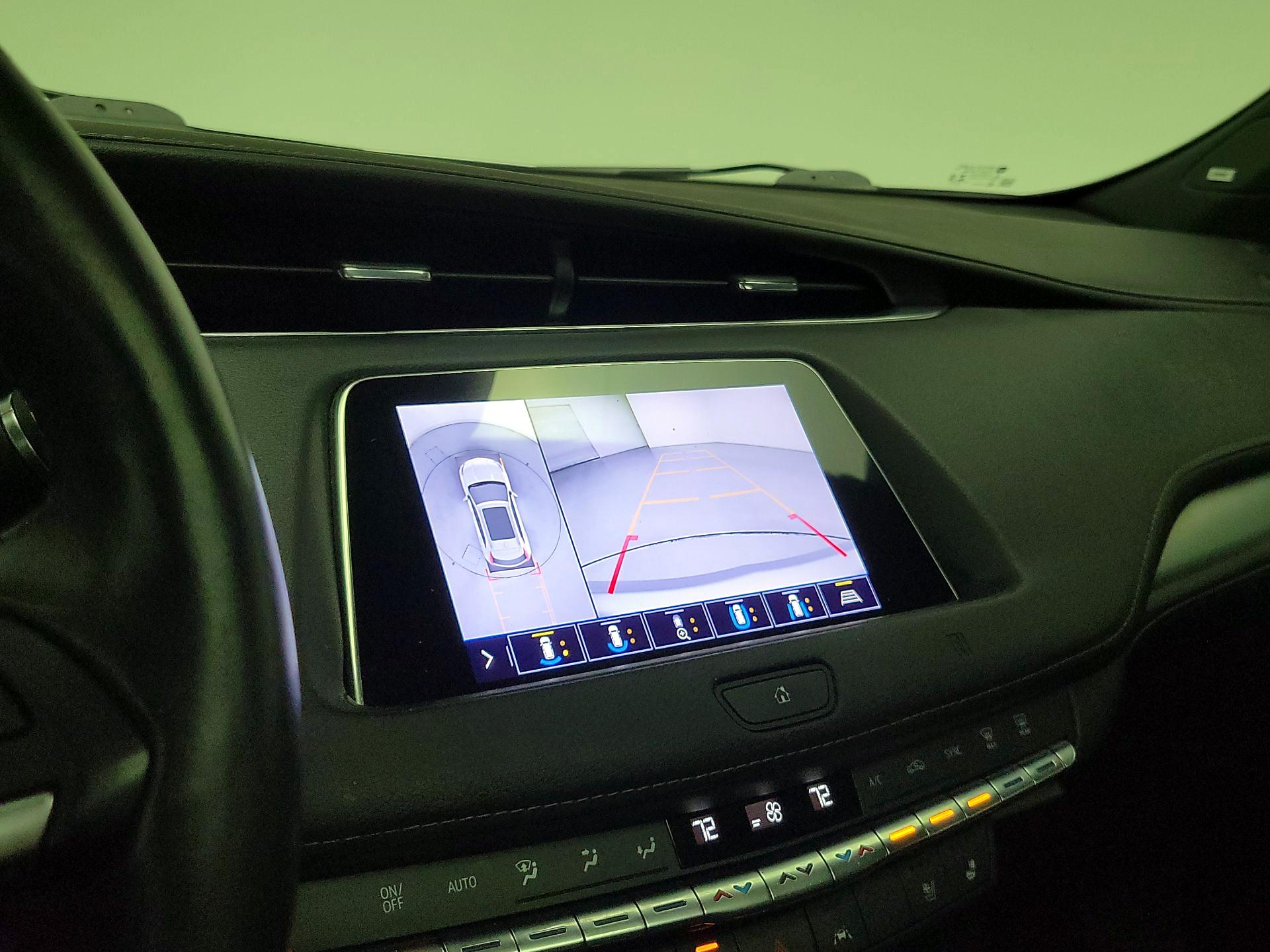 Thumbnail: 2020 Cadillac XT4 - 15