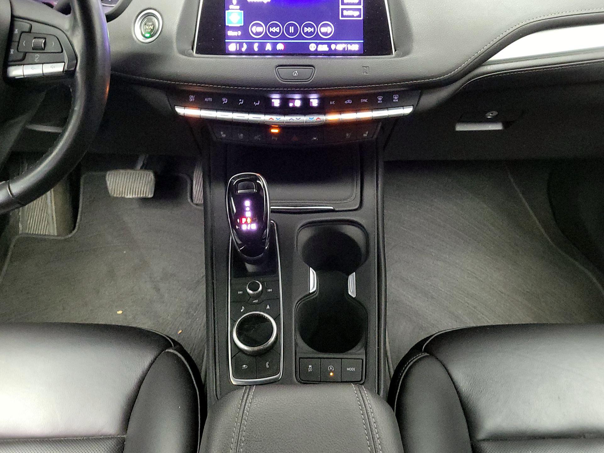 Thumbnail: 2020 Cadillac XT4 - 18