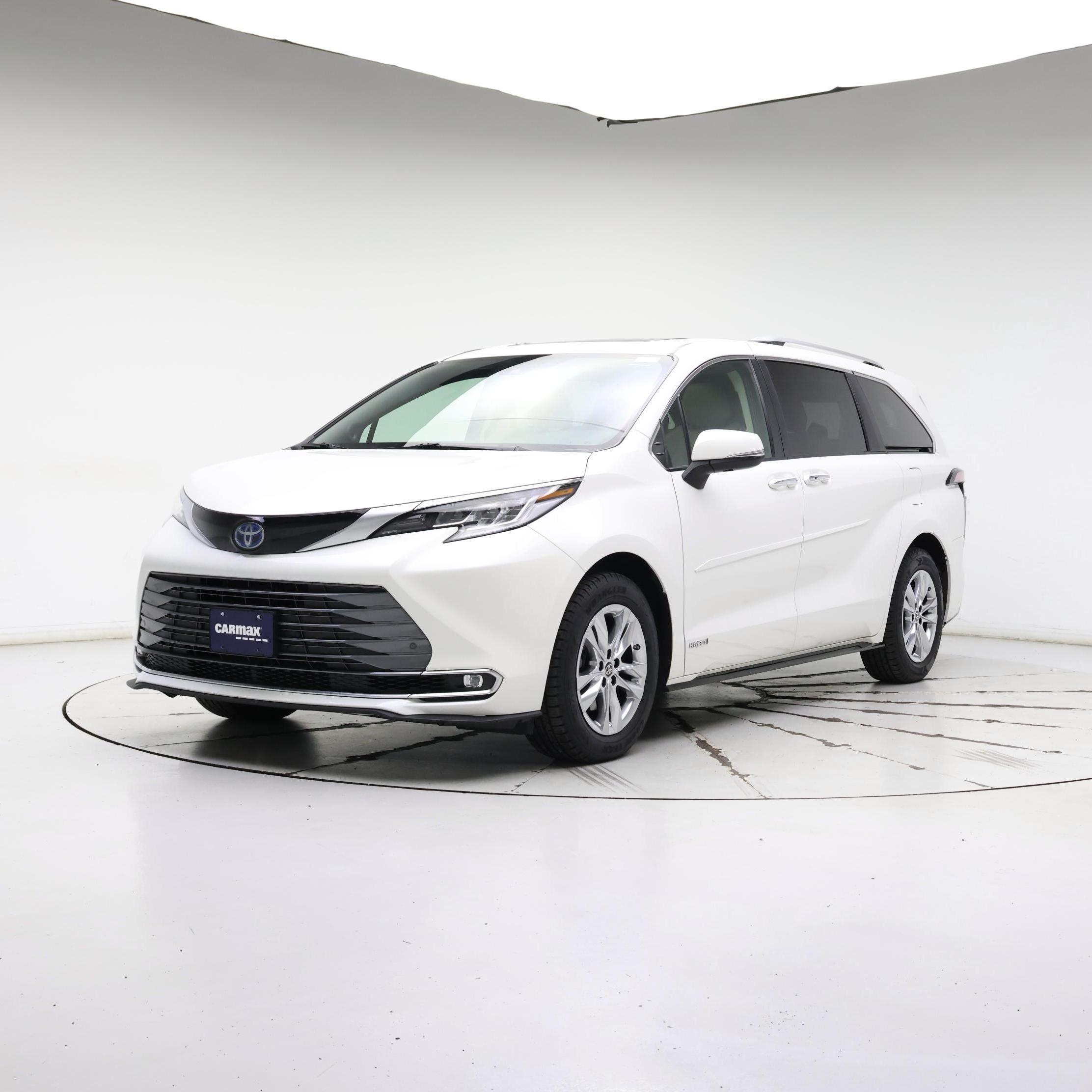 Thumbnail: 2021 Toyota Sienna - 4