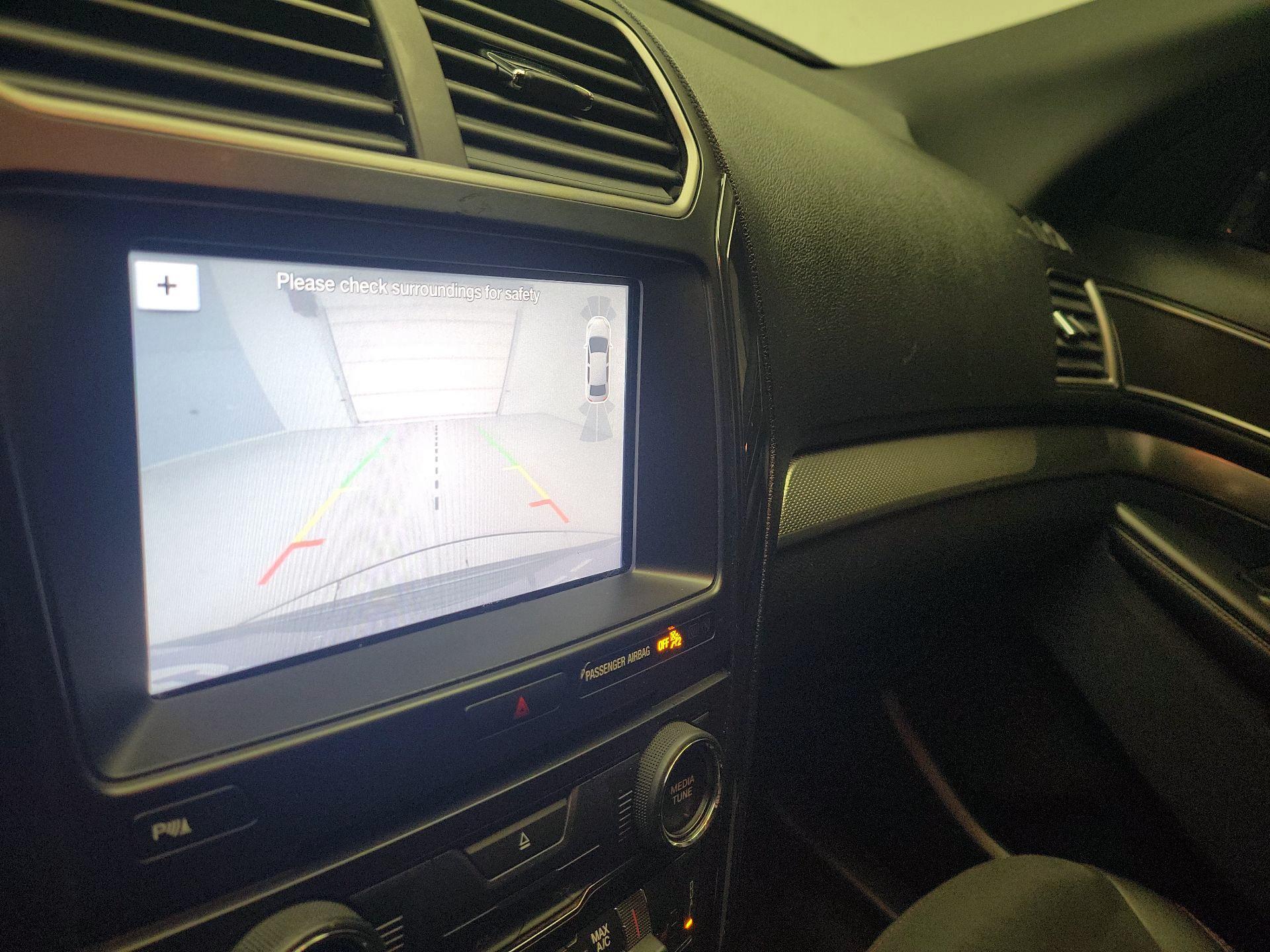 Thumbnail: 2018 Ford Explorer - 15