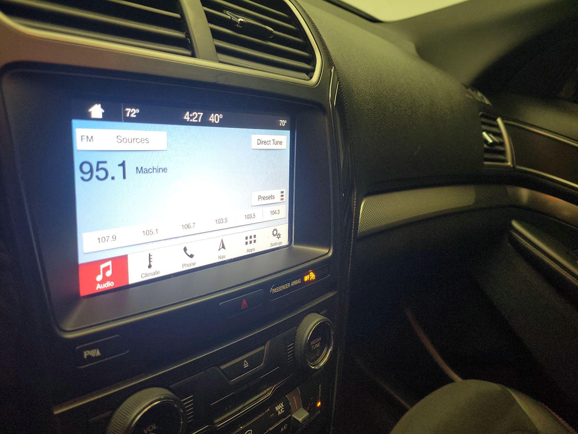 Thumbnail: 2018 Ford Explorer - 16