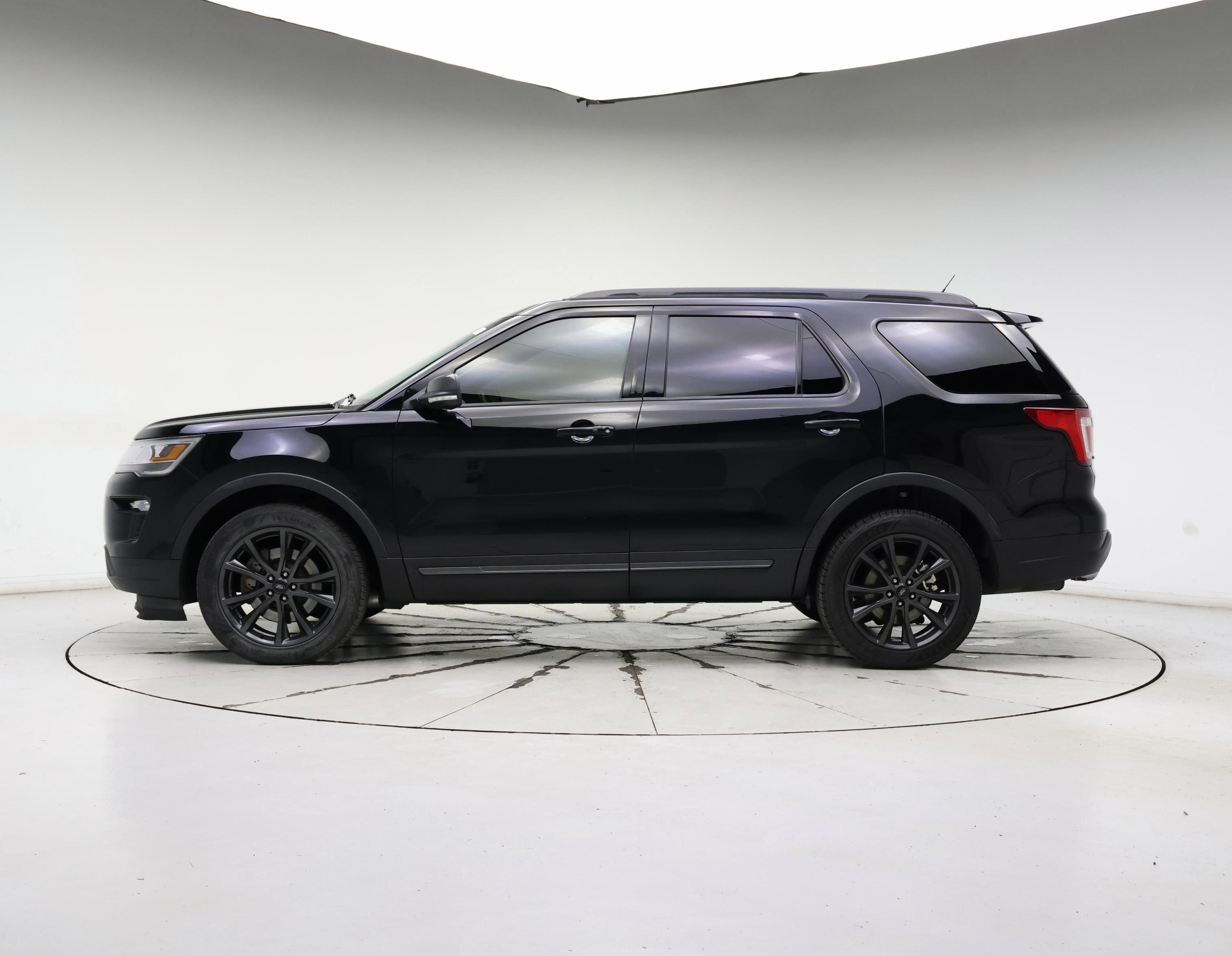 Thumbnail: 2018 Ford Explorer - 3