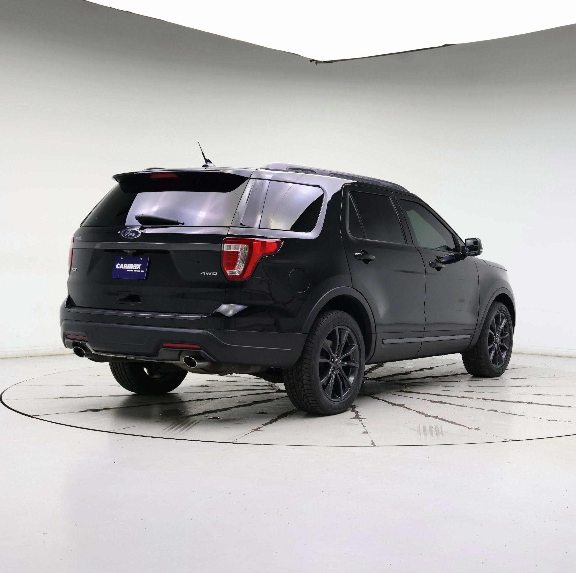 Thumbnail: 2018 Ford Explorer - 8