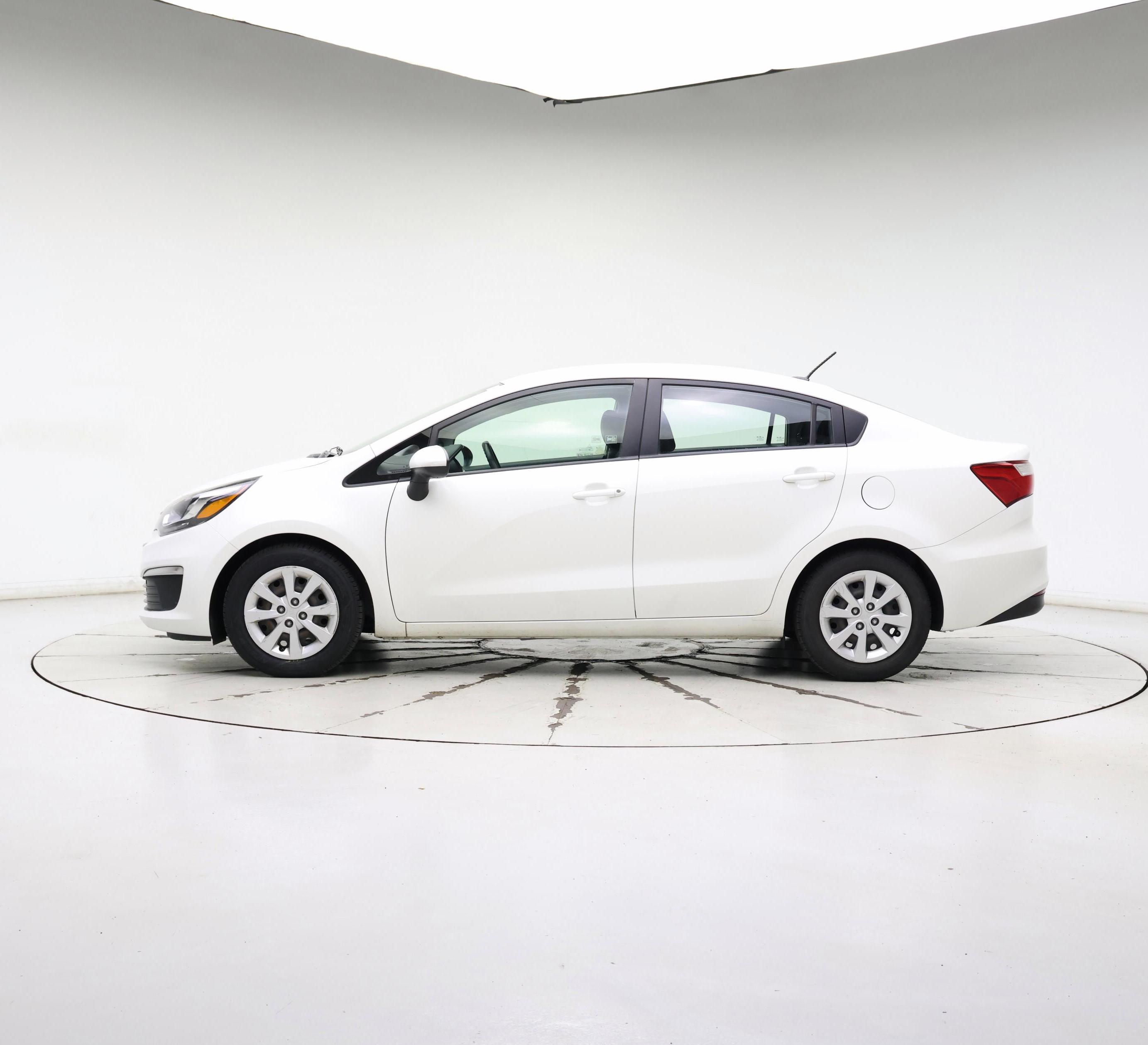 Thumbnail: 2017 Kia Rio - 3