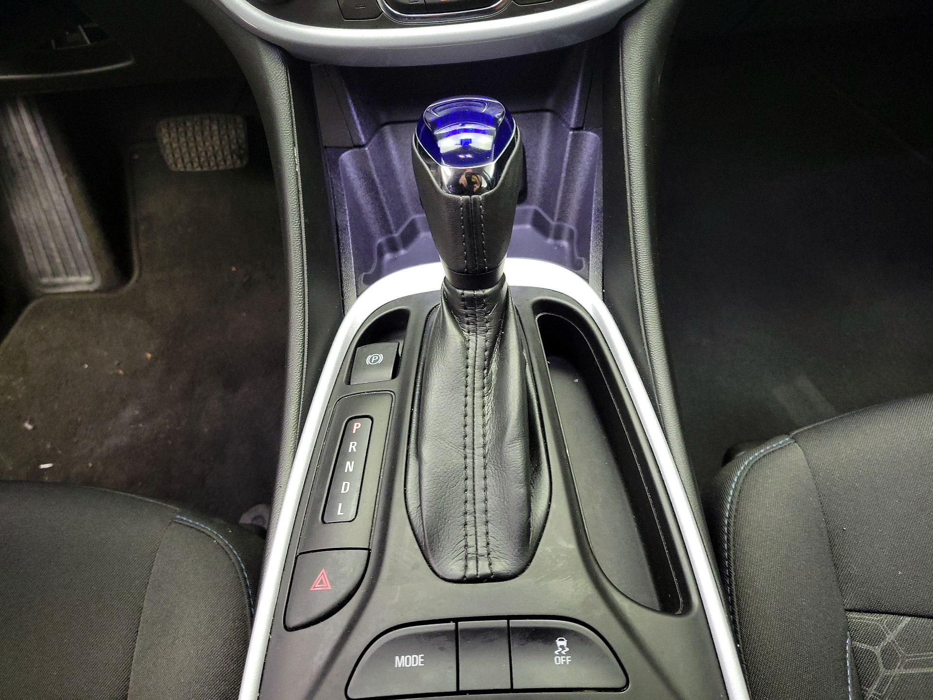 Thumbnail: 2017 Chevrolet Volt - 17