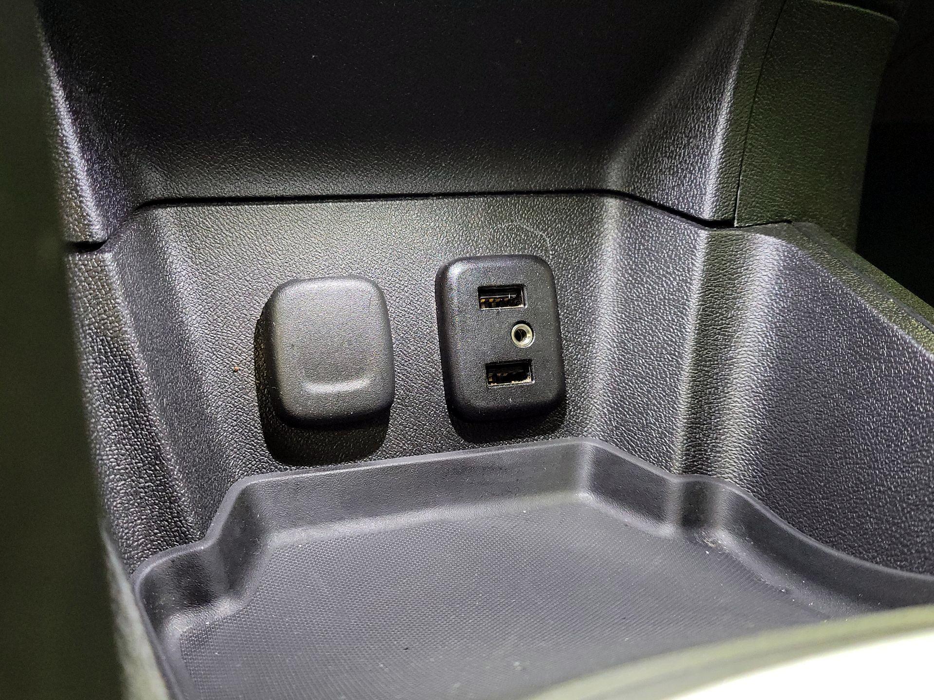 Thumbnail: 2017 Chevrolet Volt - 18