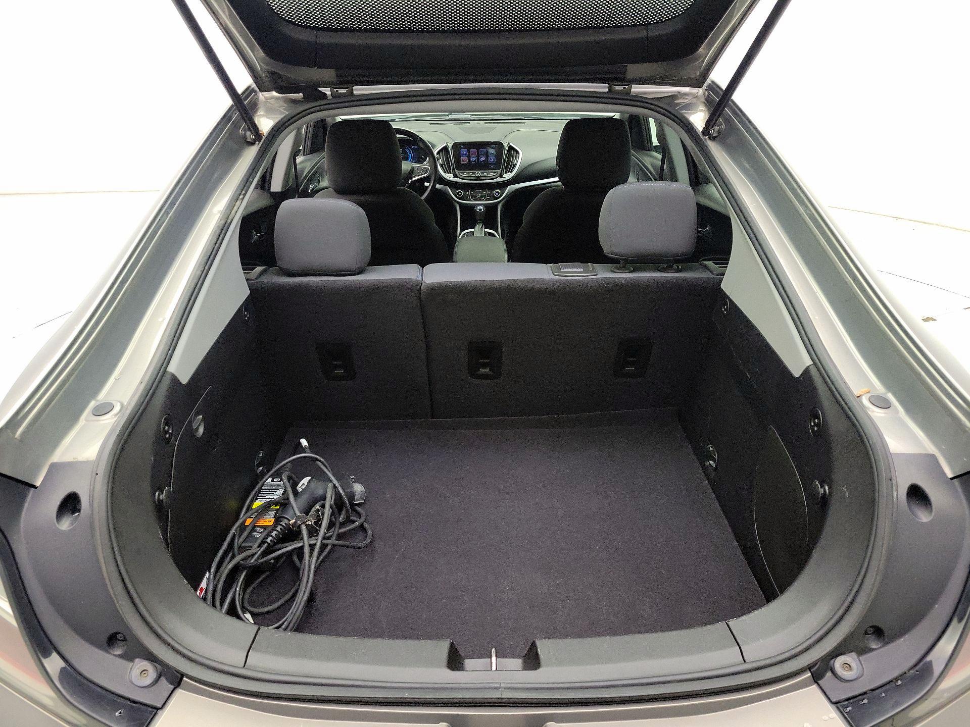 Thumbnail: 2017 Chevrolet Volt - 20