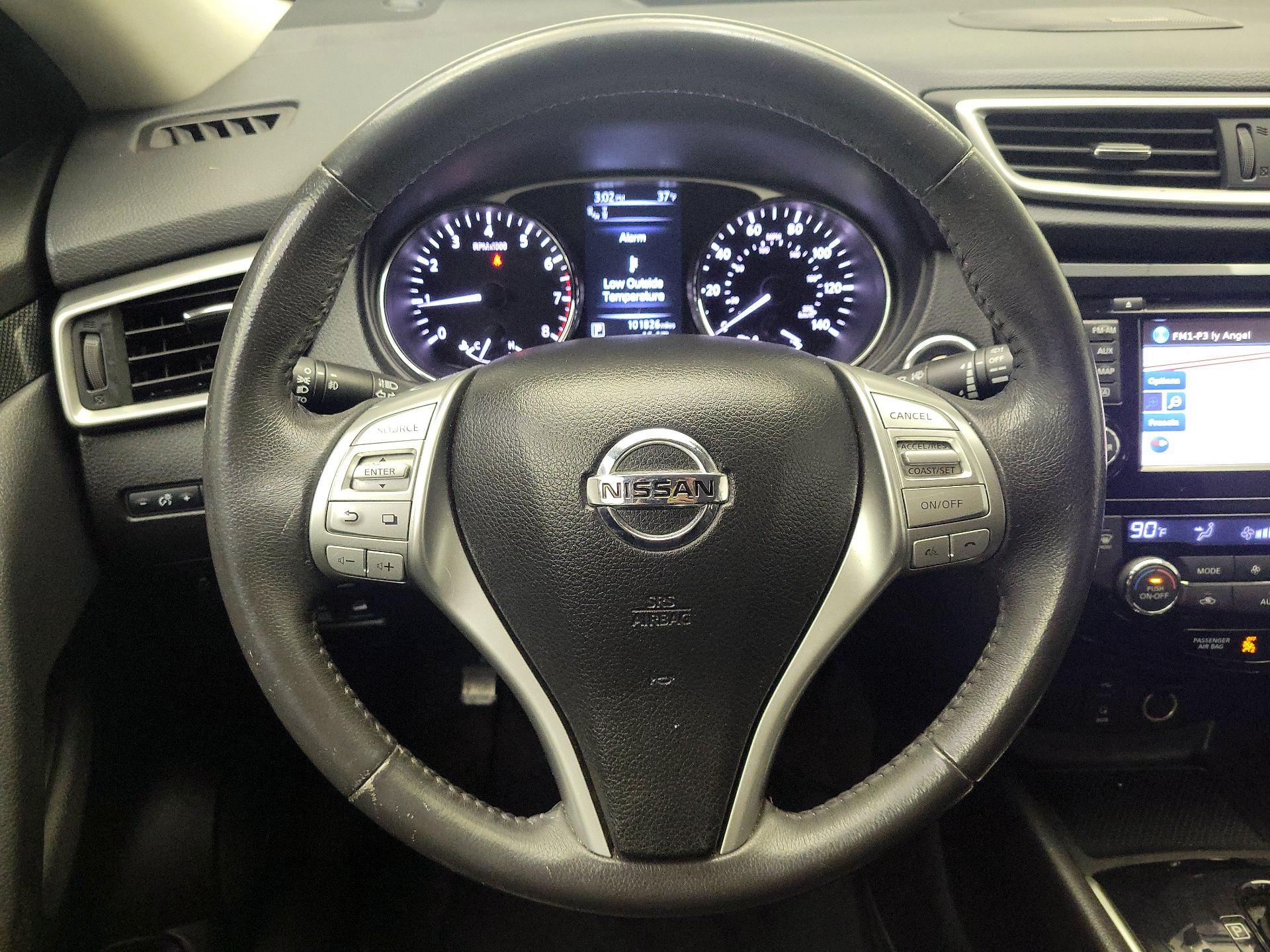 Thumbnail: 2015 Nissan Rogue - 10