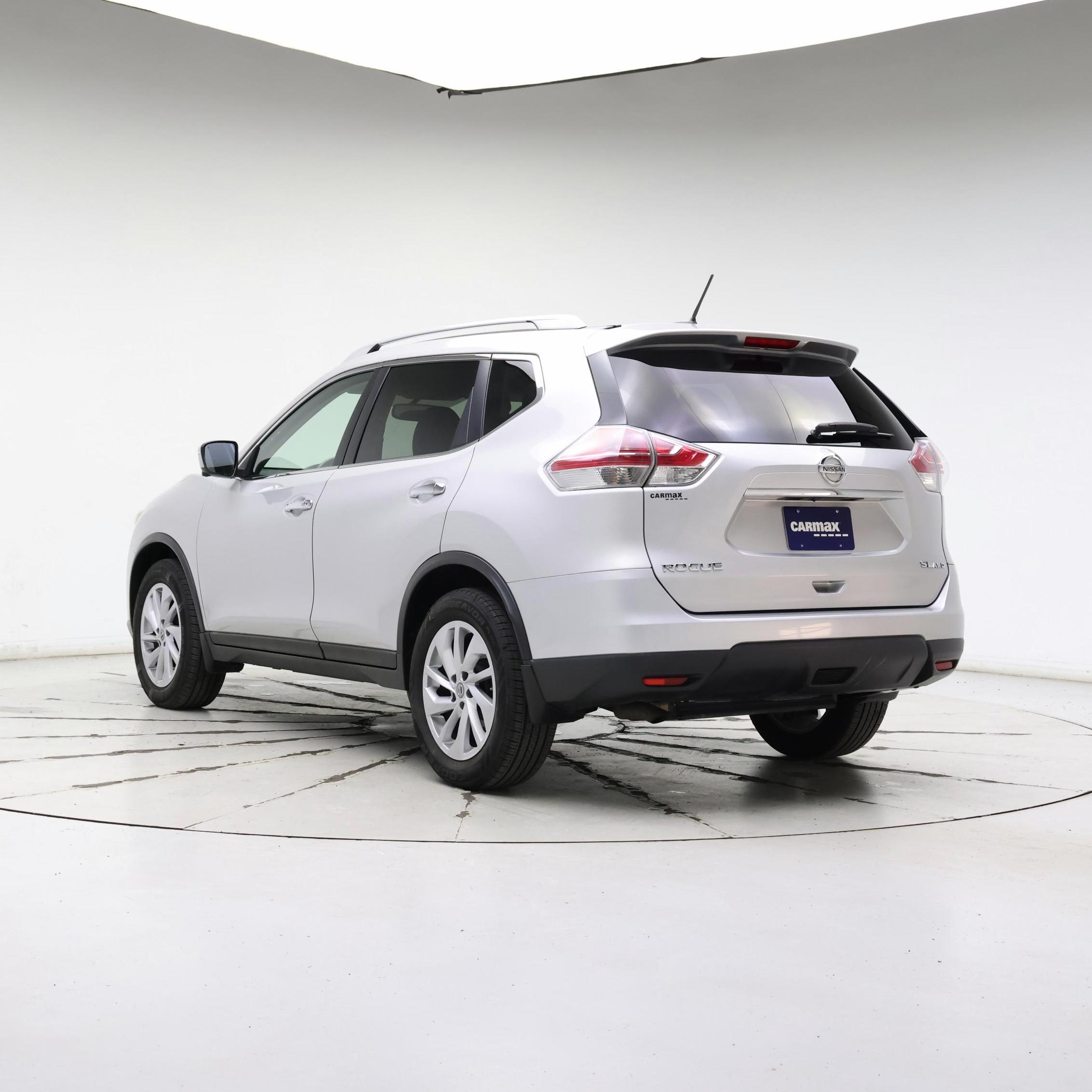 Thumbnail: 2015 Nissan Rogue - 2