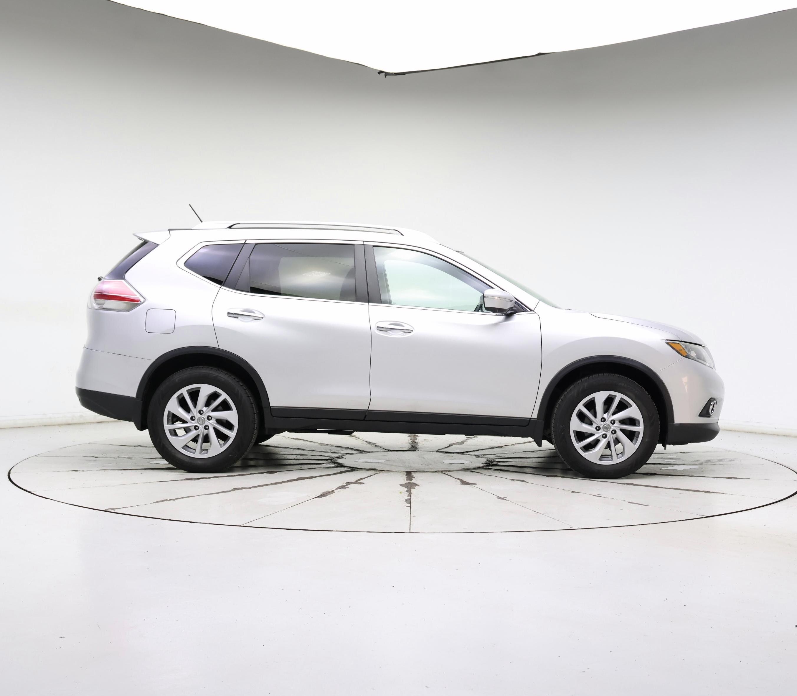 Thumbnail: 2015 Nissan Rogue - 7