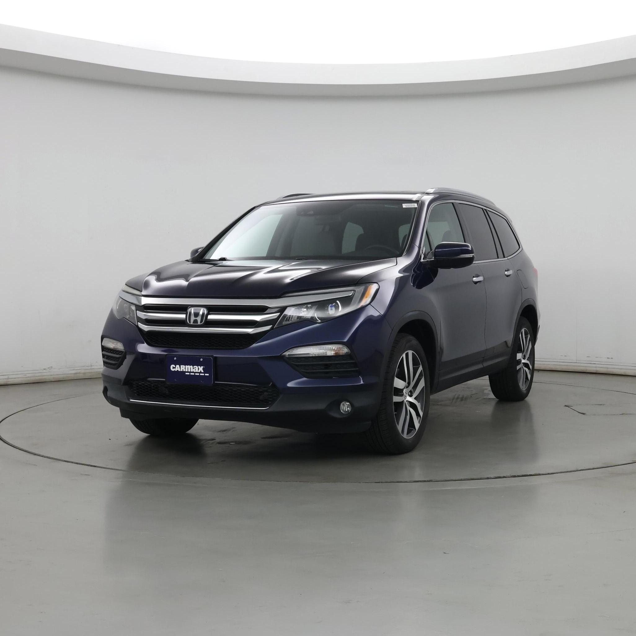 Thumbnail: 2017 Honda Pilot - 4