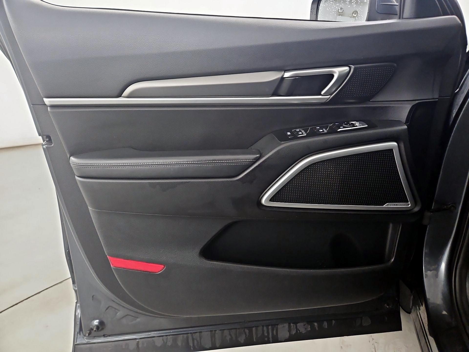 Thumbnail: 2020 Kia Telluride - 12