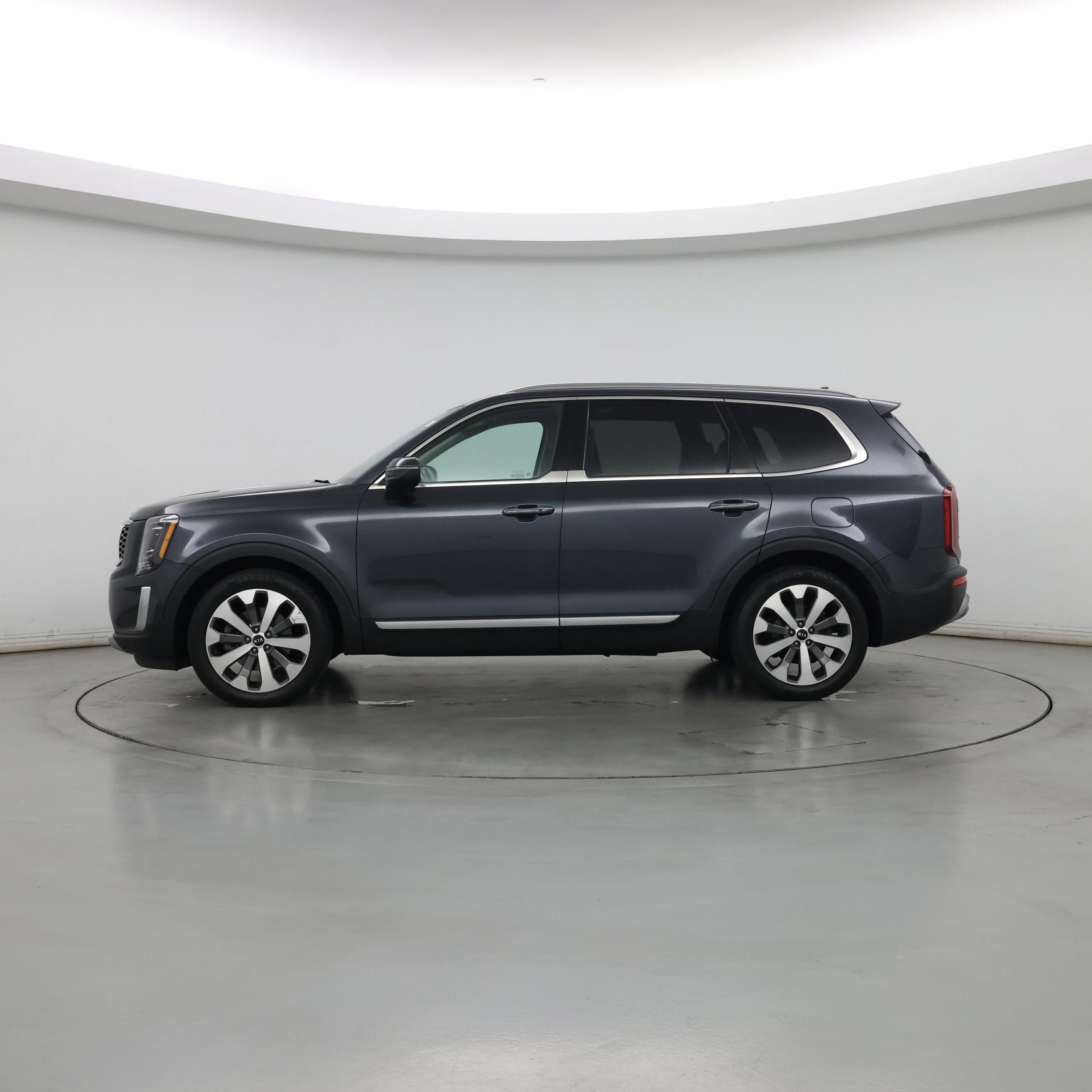 Thumbnail: 2020 Kia Telluride - 3