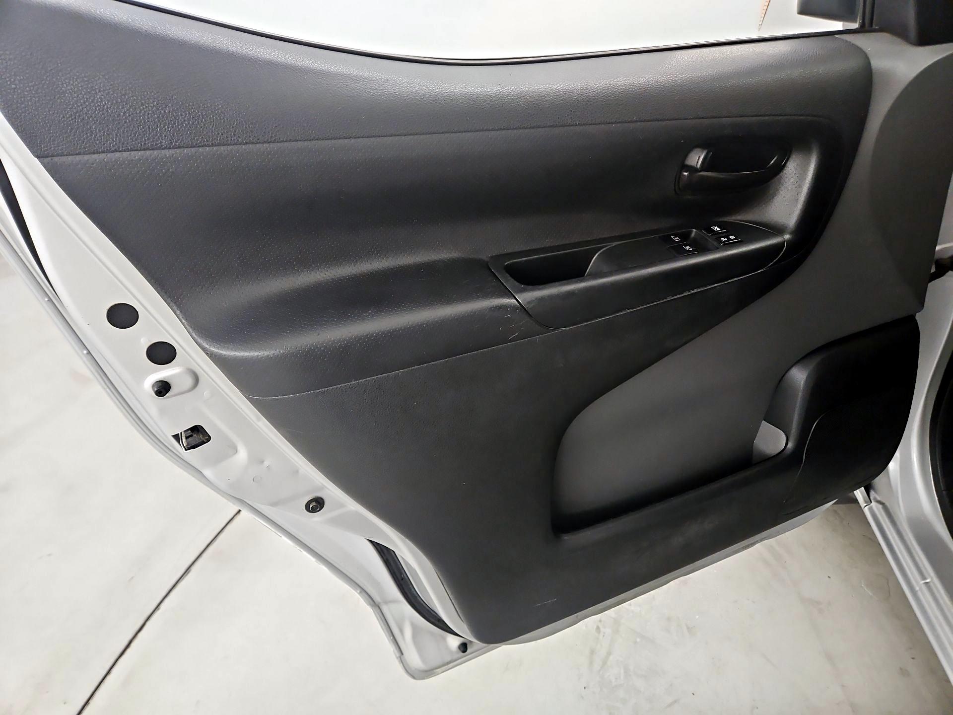 Thumbnail: 2017 Nissan NV200 - 12