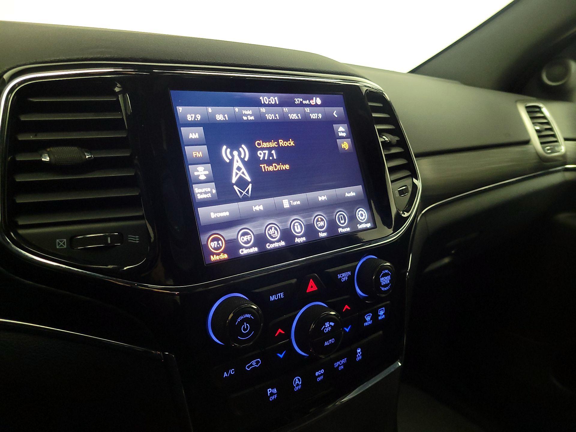 Thumbnail: 2021 Jeep Grand Cherokee - 16