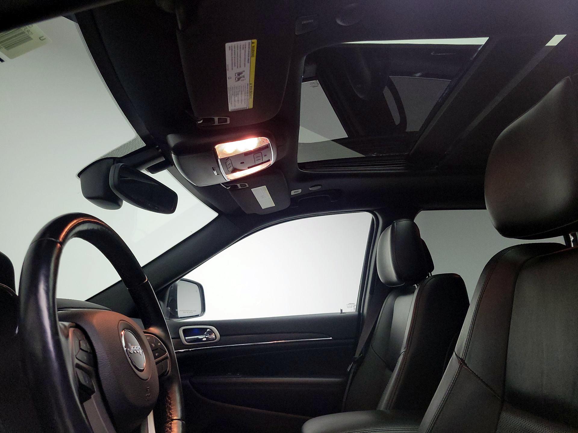 Thumbnail: 2021 Jeep Grand Cherokee - 20