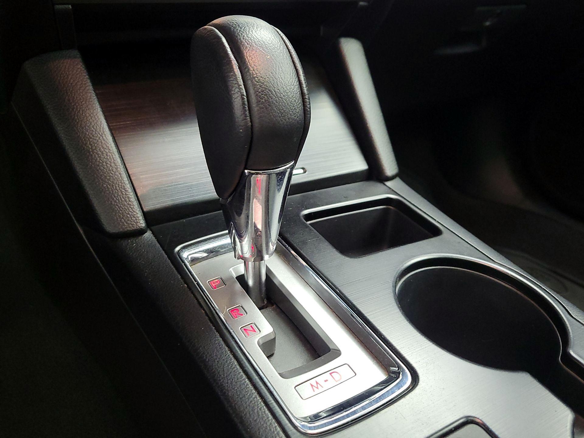 Thumbnail: 2017 Subaru Outback - 17