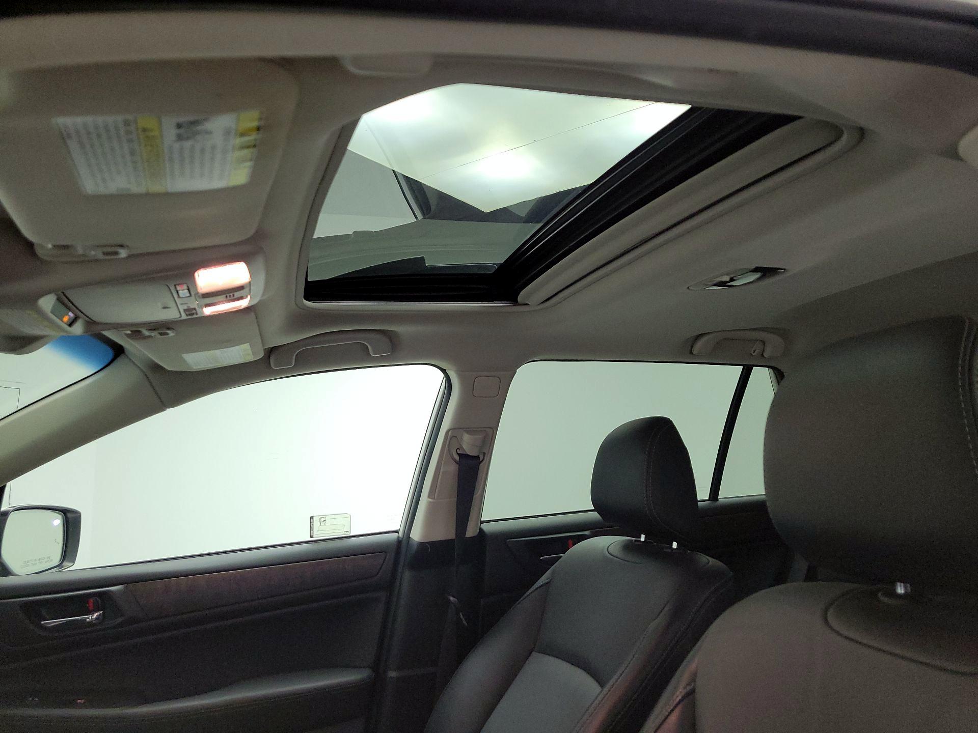 Thumbnail: 2017 Subaru Outback - 19