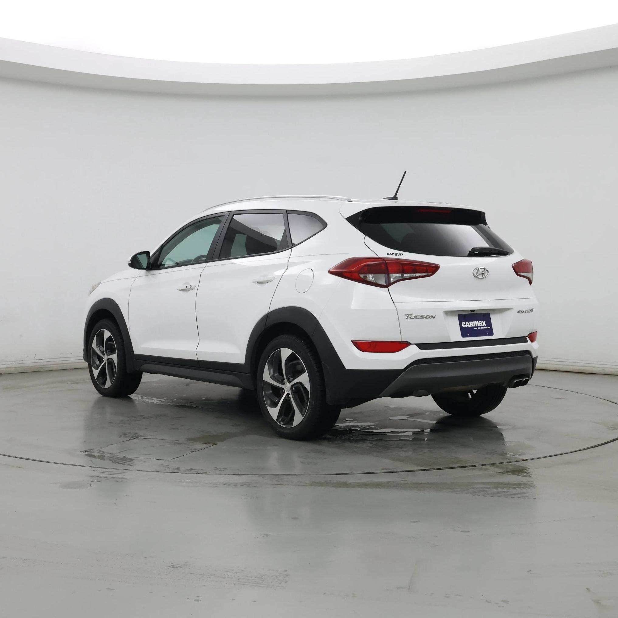 Thumbnail: 2016 Hyundai Tucson - 2