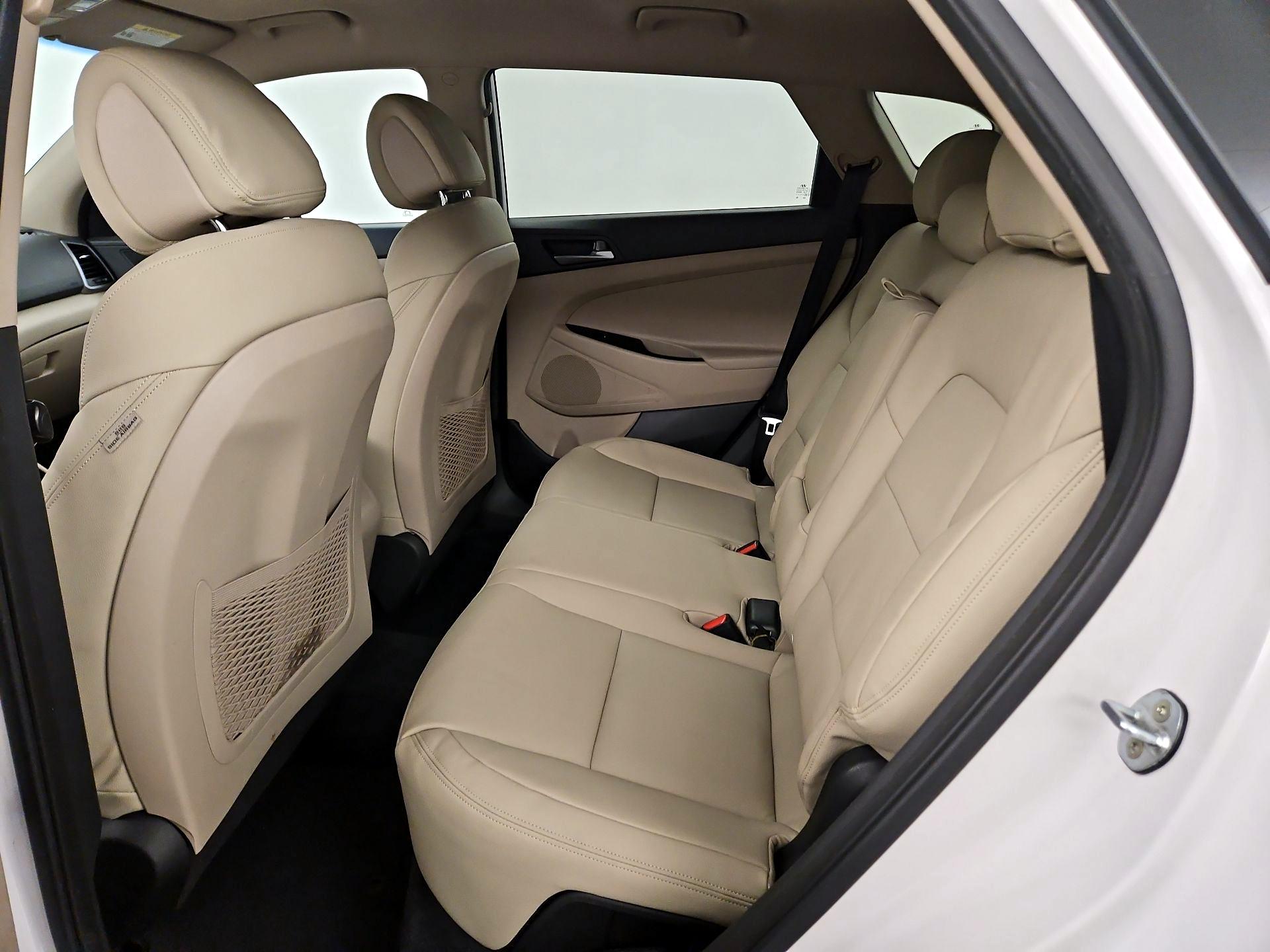 Thumbnail: 2016 Hyundai Tucson - 19