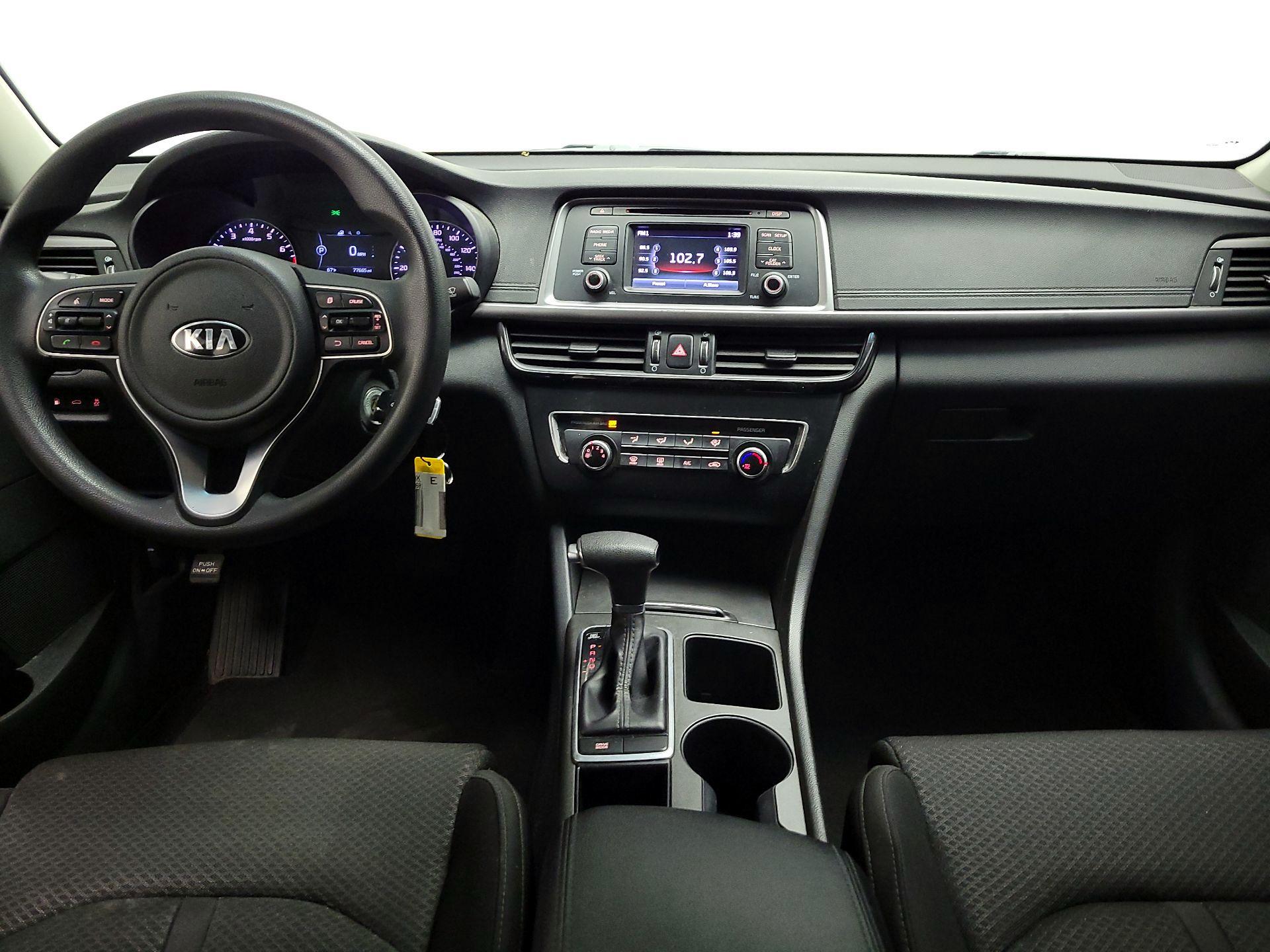 Thumbnail: 2016 Kia Optima - 9