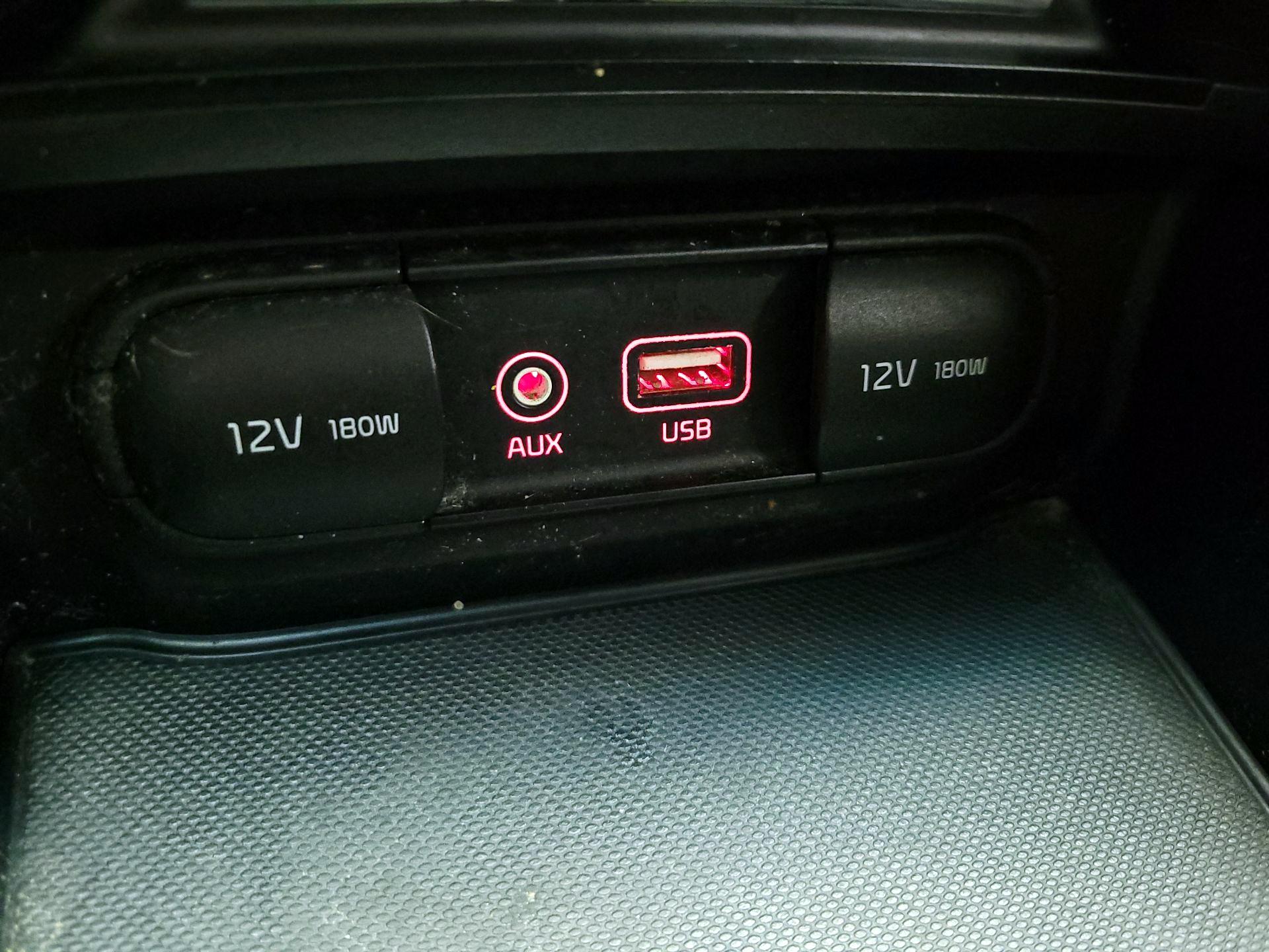 Thumbnail: 2016 Kia Optima - 18