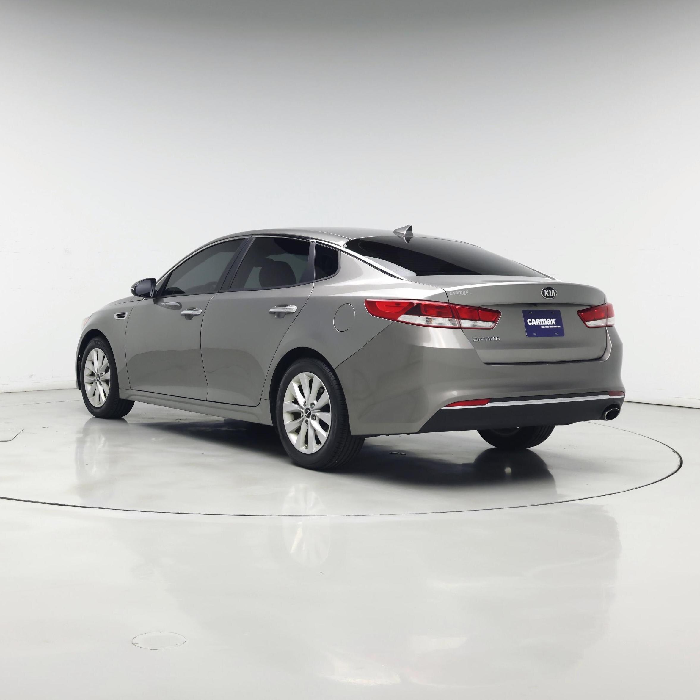 Thumbnail: 2016 Kia Optima - 2