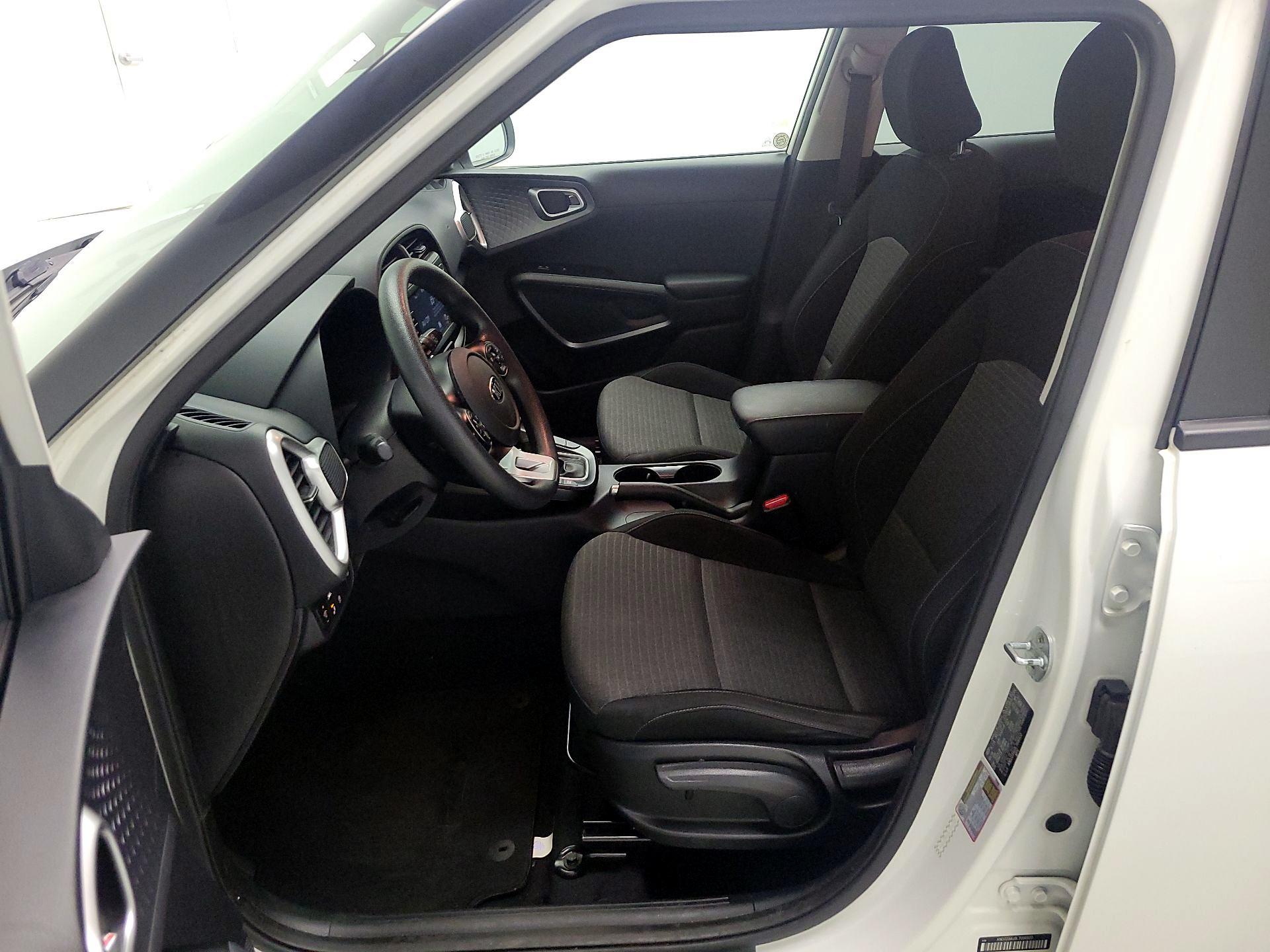 Thumbnail: 2020 Kia Soul - 11