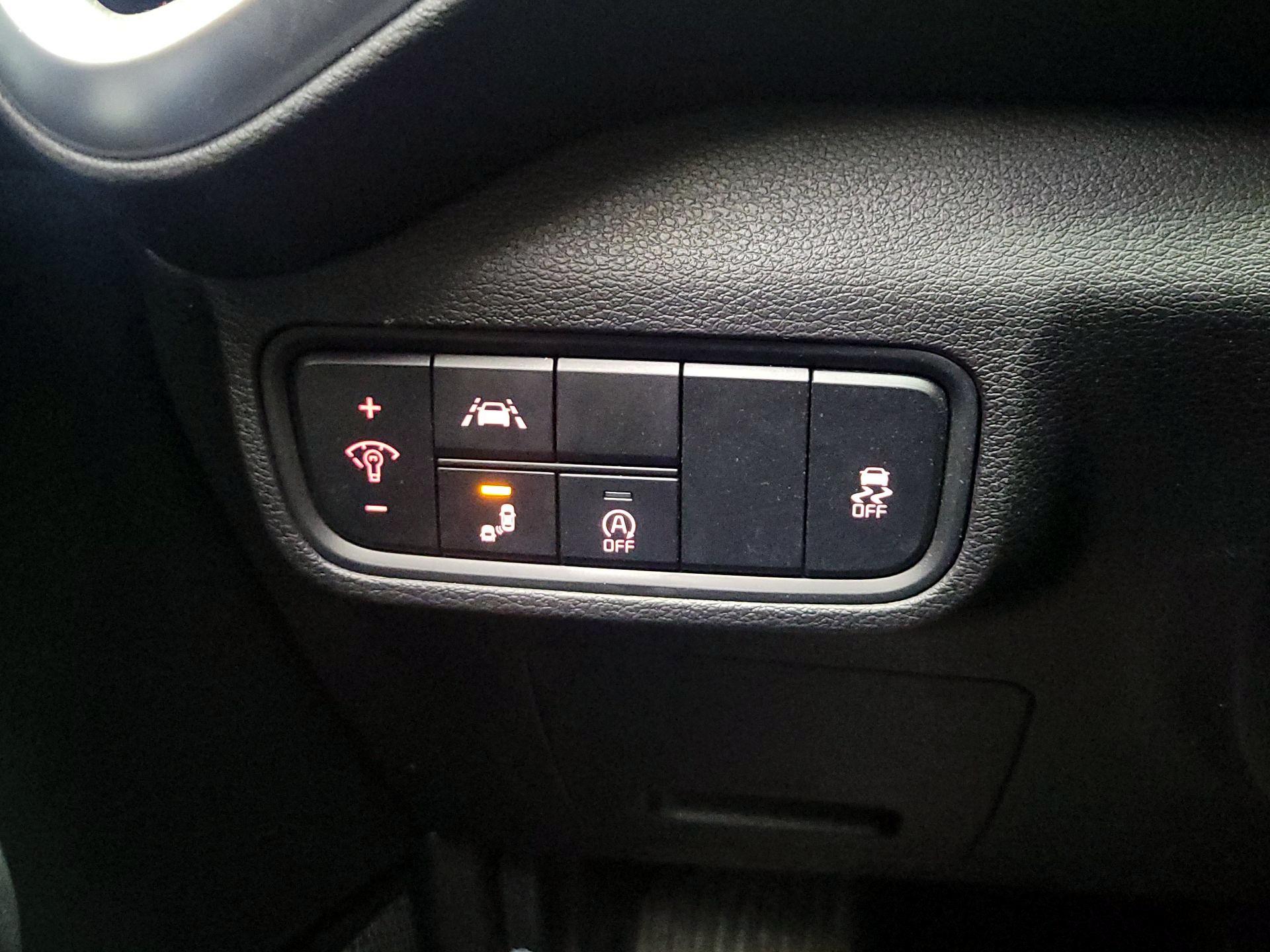 Thumbnail: 2020 Kia Soul - 13