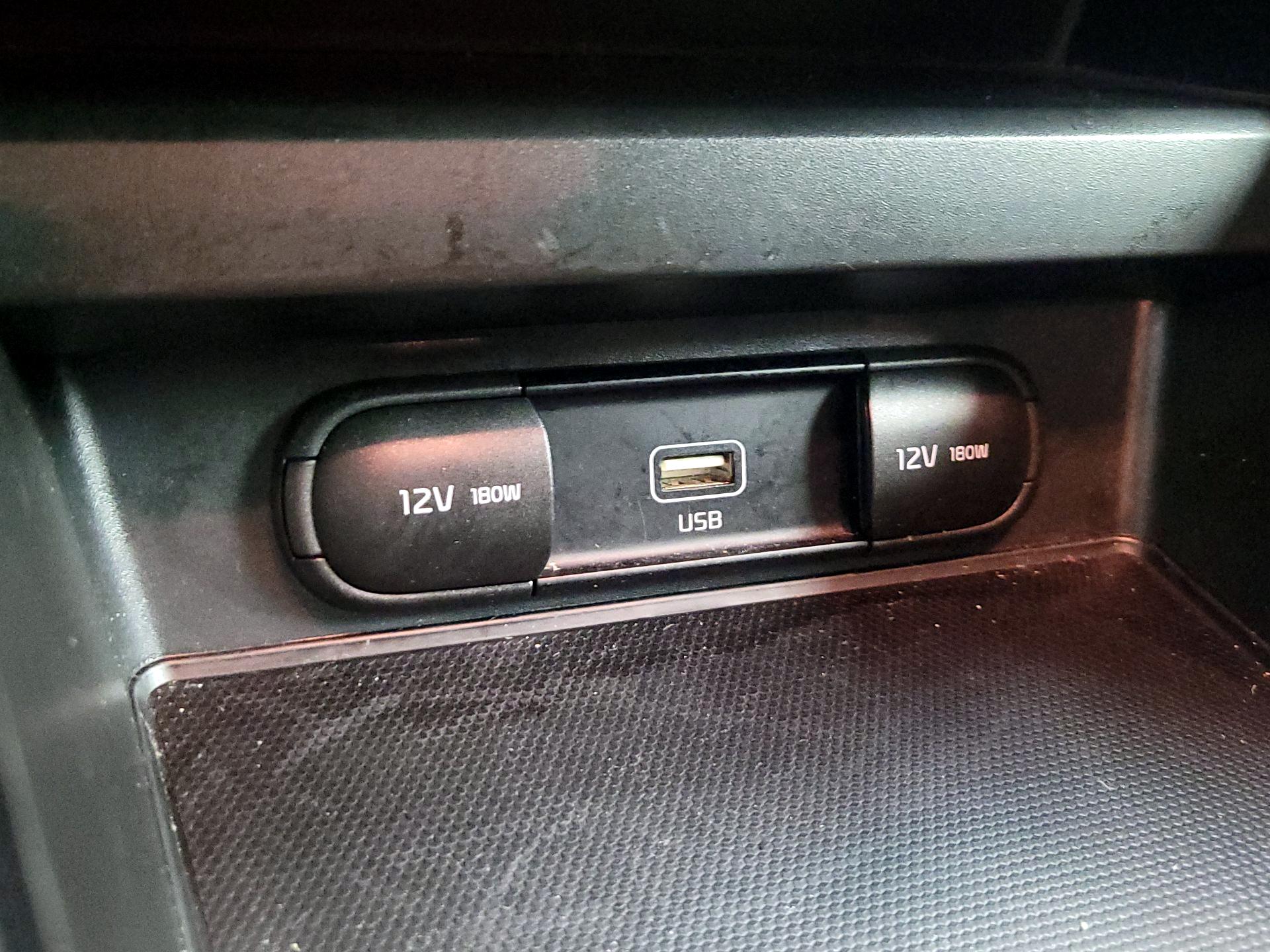 Thumbnail: 2020 Kia Soul - 18