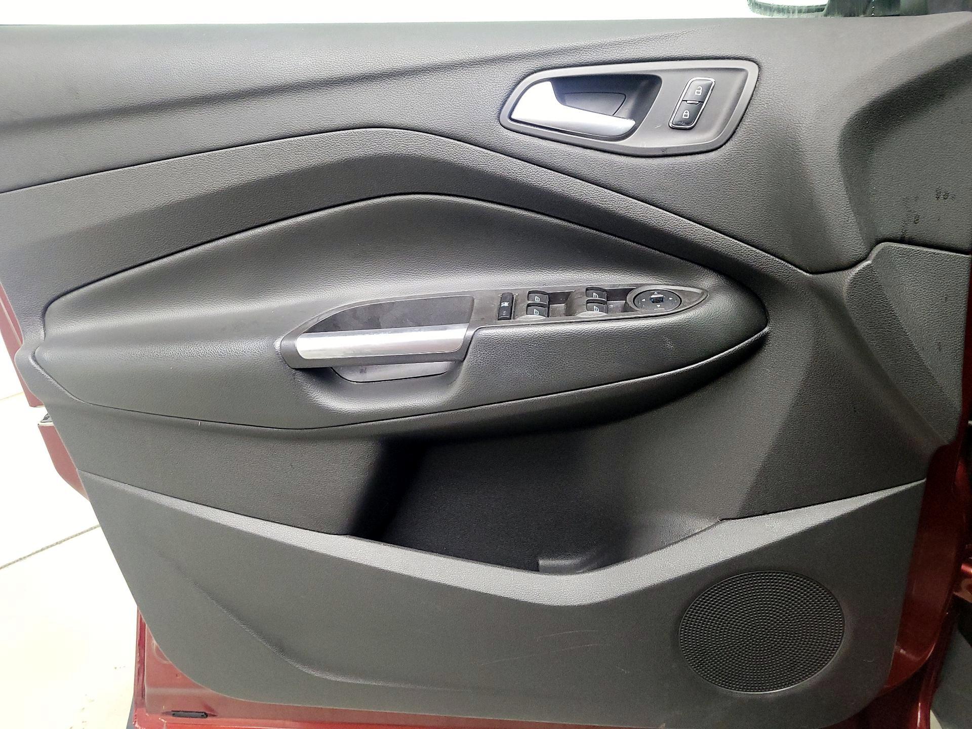 Thumbnail: 2014 Ford Escape - 12