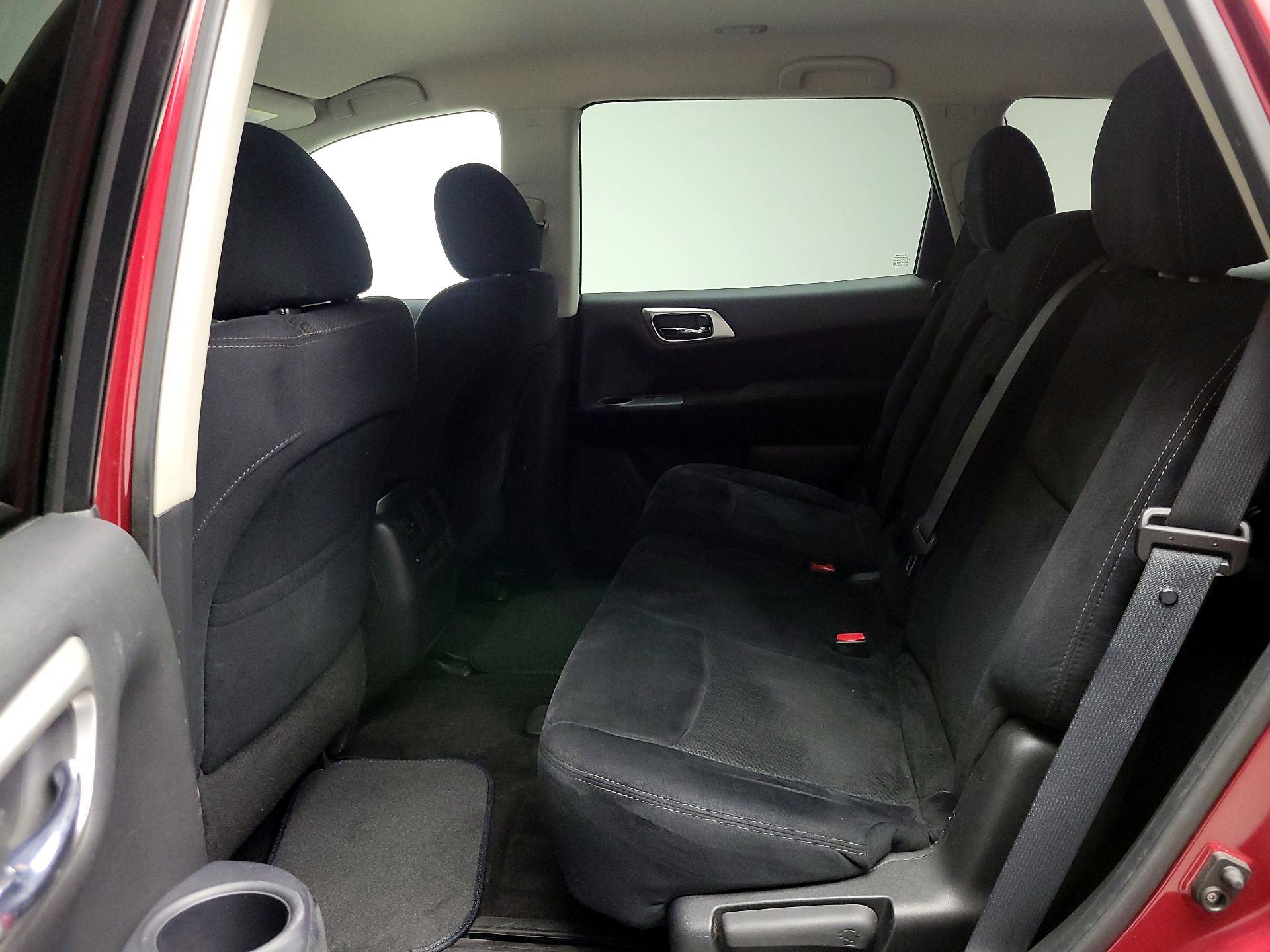 Thumbnail: 2014 Nissan Pathfinder - 19