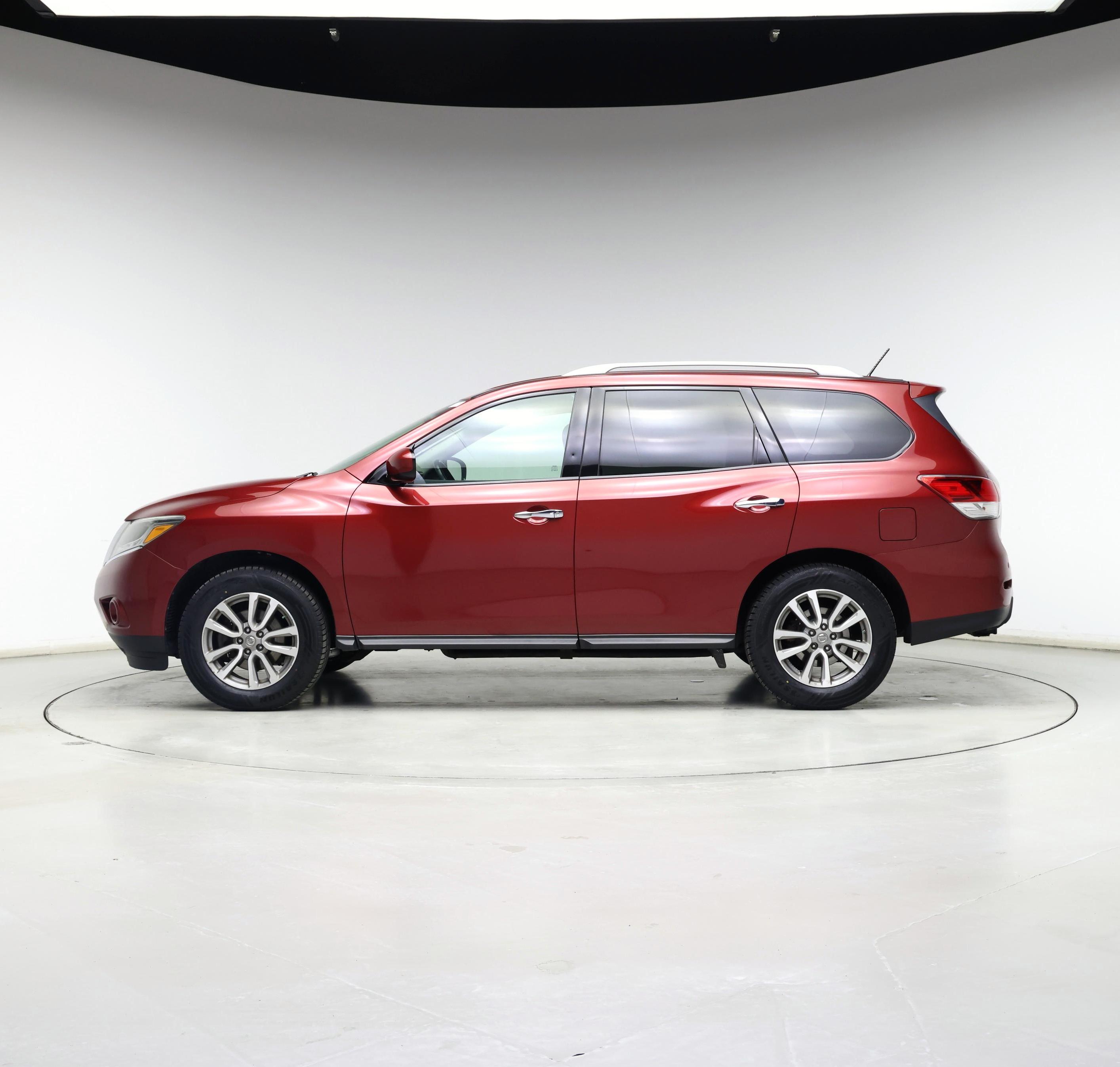 Thumbnail: 2014 Nissan Pathfinder - 3