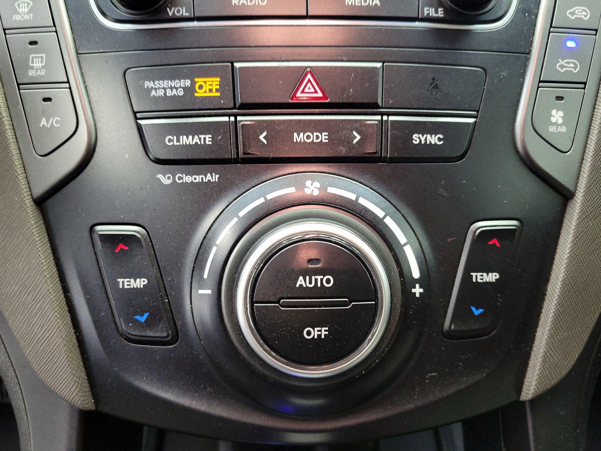 Thumbnail: 2017 Hyundai Santa Fe - 15