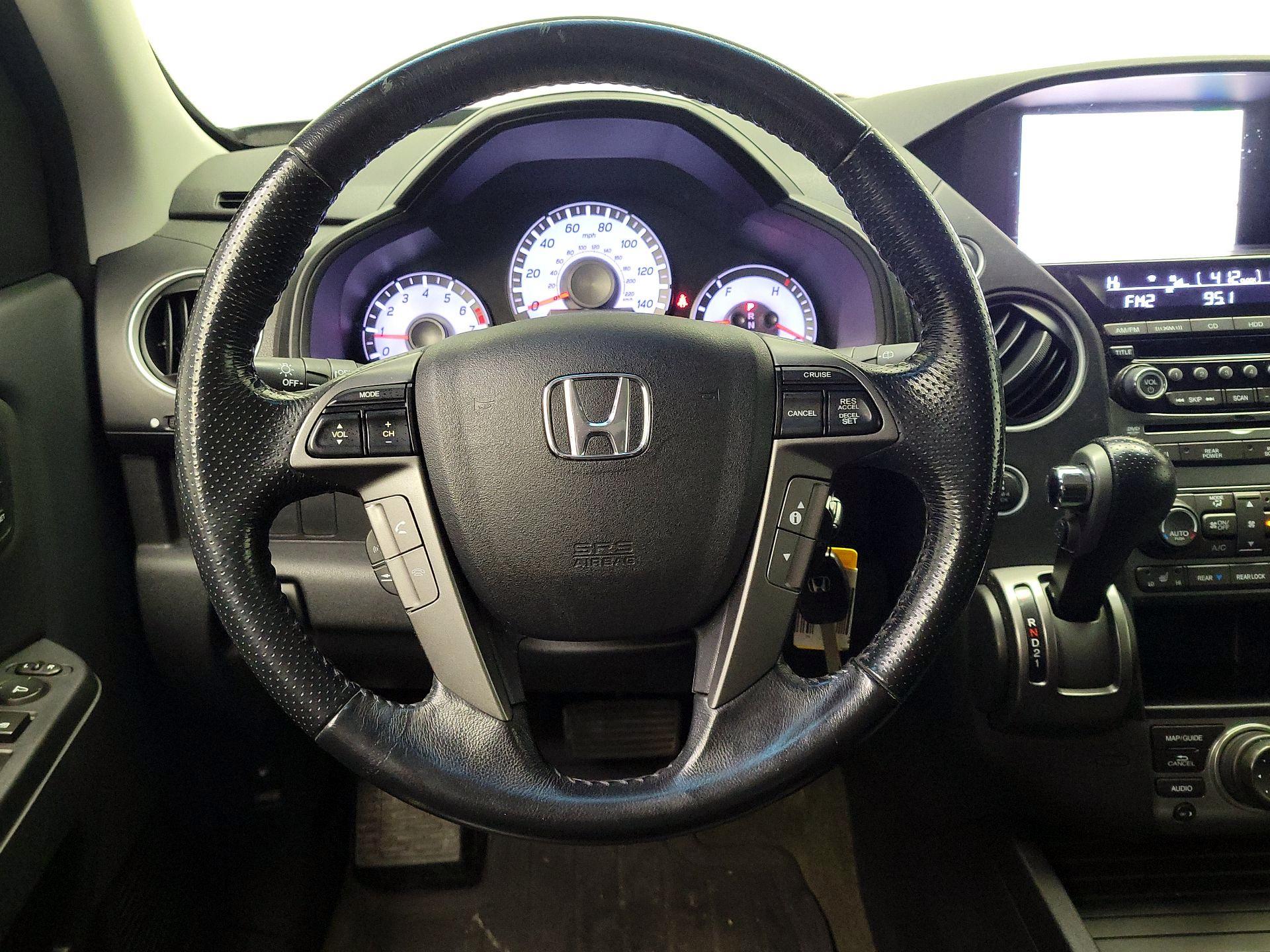 Thumbnail: 2015 Honda Pilot - 10