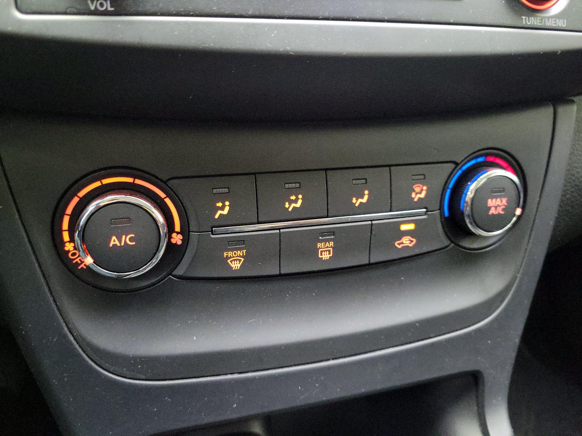 Thumbnail: 2017 Nissan Sentra - 15