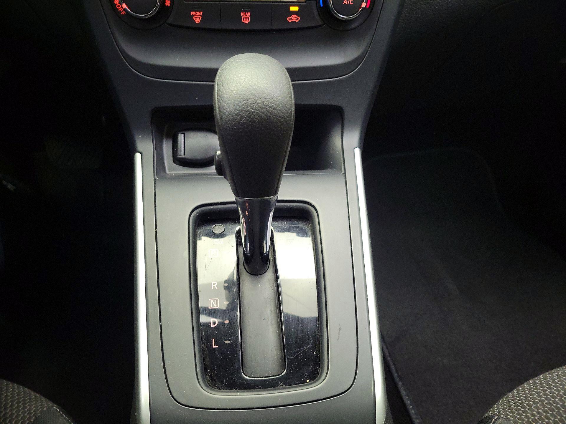 Thumbnail: 2017 Nissan Sentra - 16