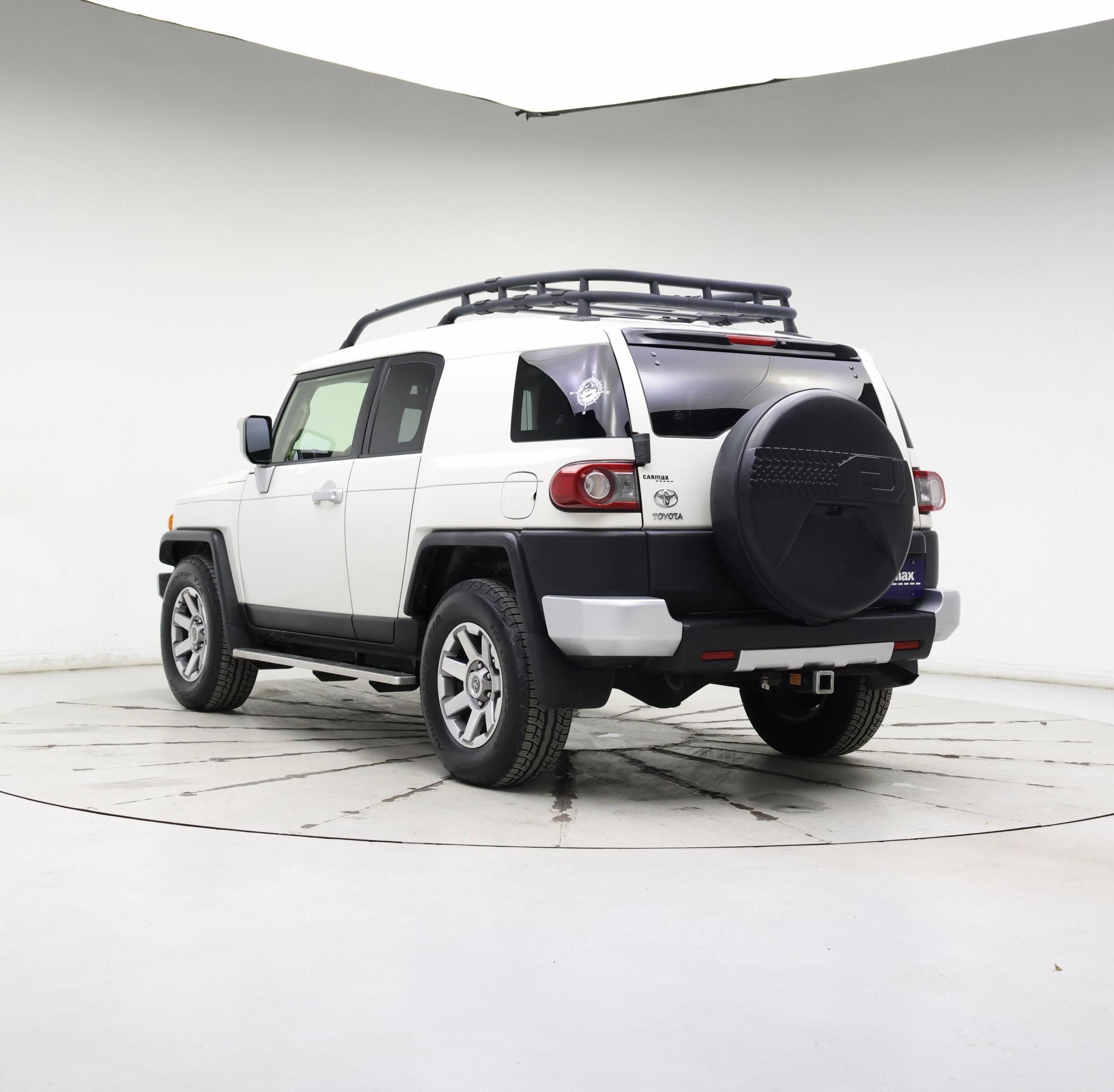 Thumbnail: 2014 Toyota FJ Cruiser - 2