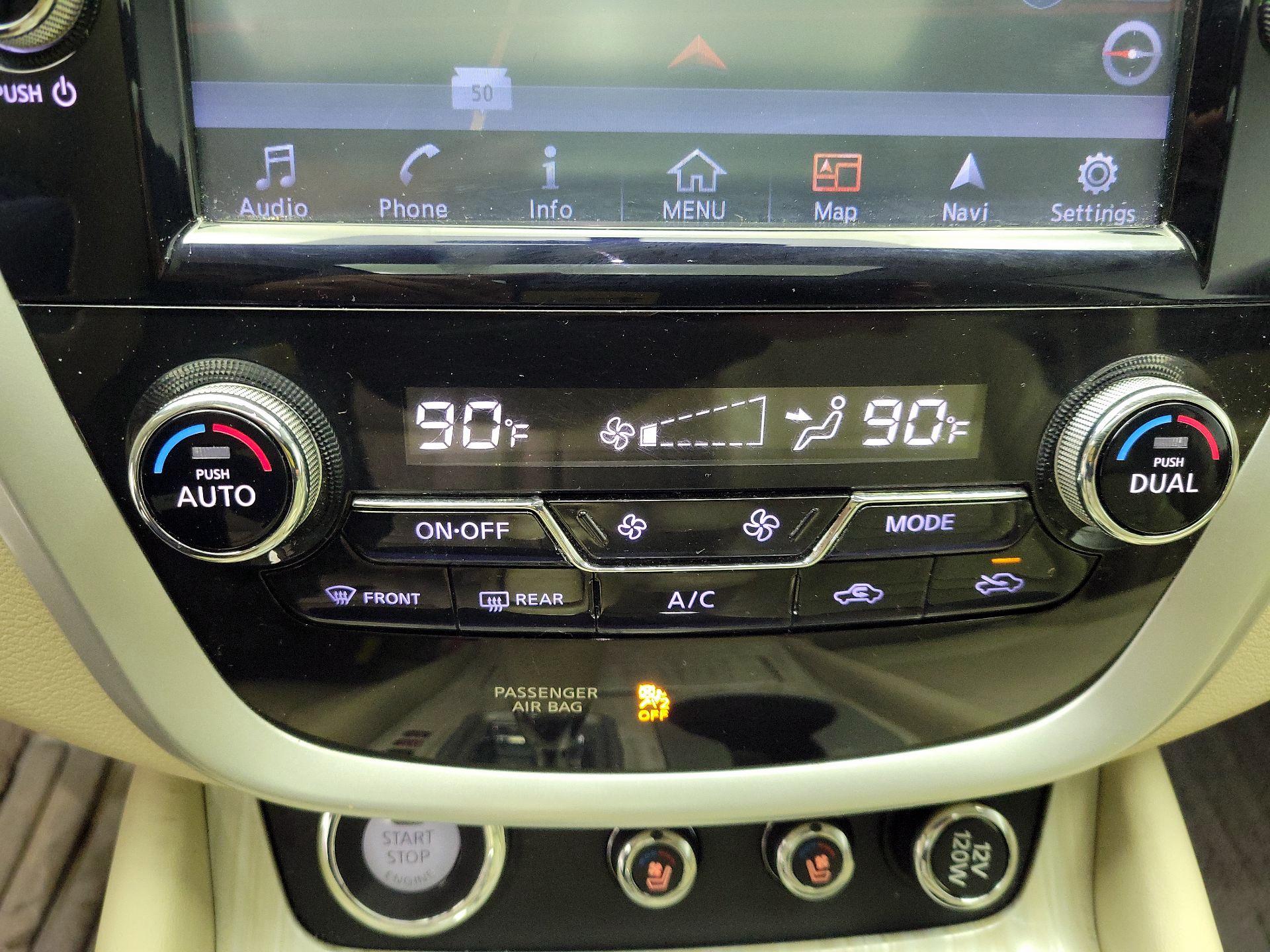 Thumbnail: 2016 Nissan Murano - 15