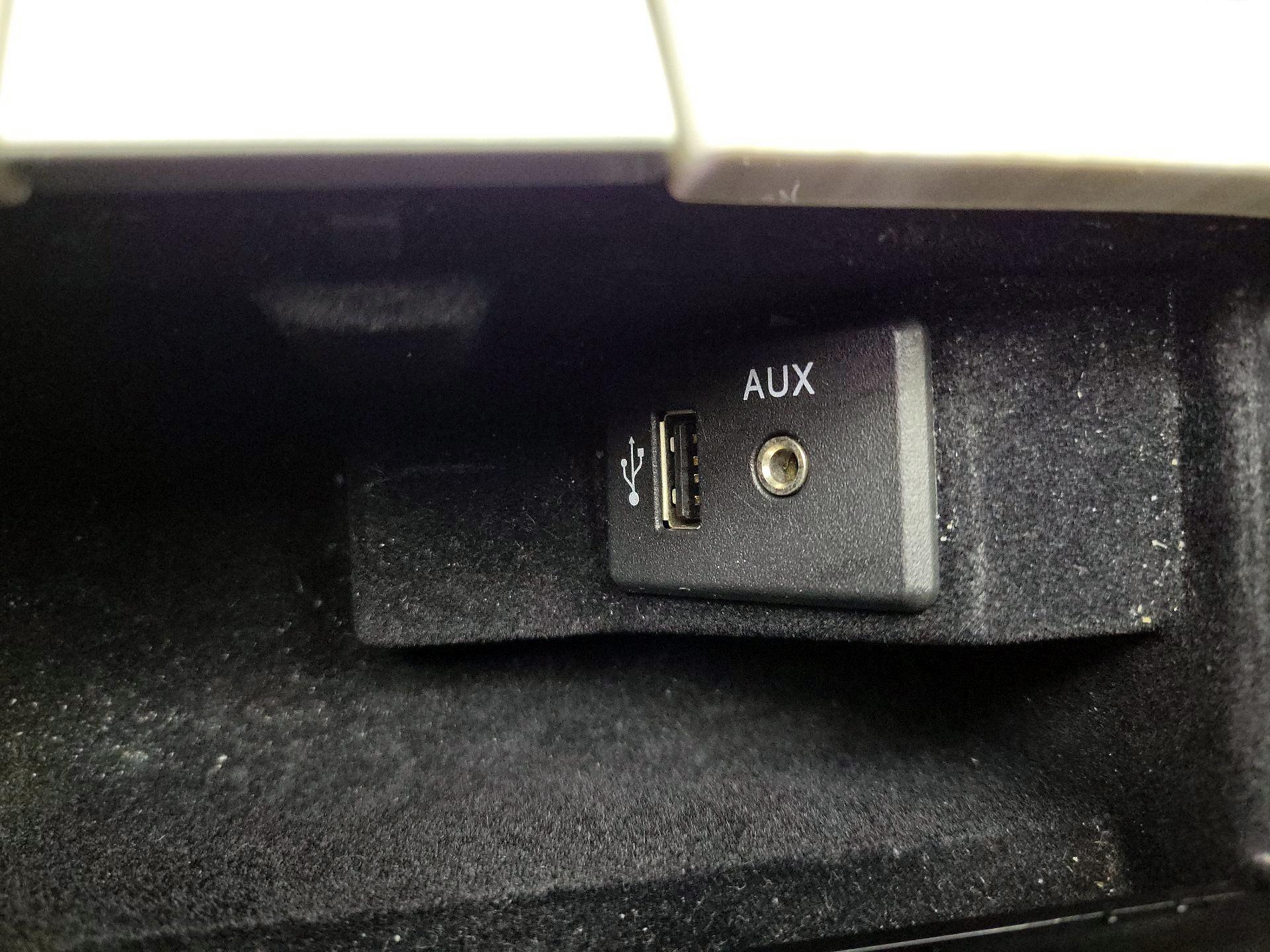 Thumbnail: 2016 Nissan Murano - 17