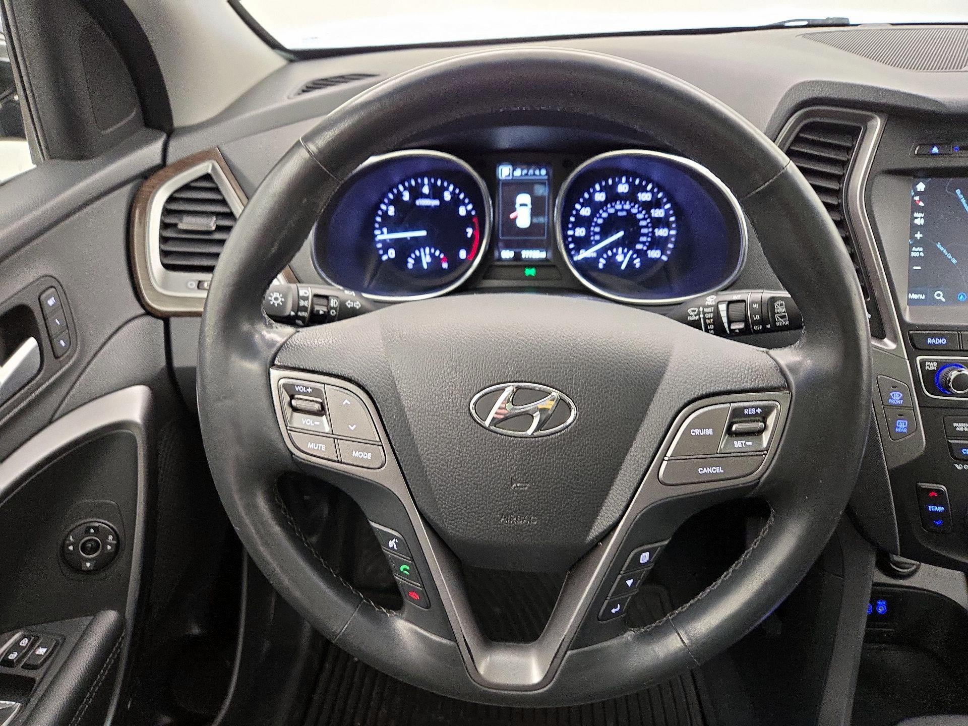 Thumbnail: 2017 Hyundai Santa Fe - 10