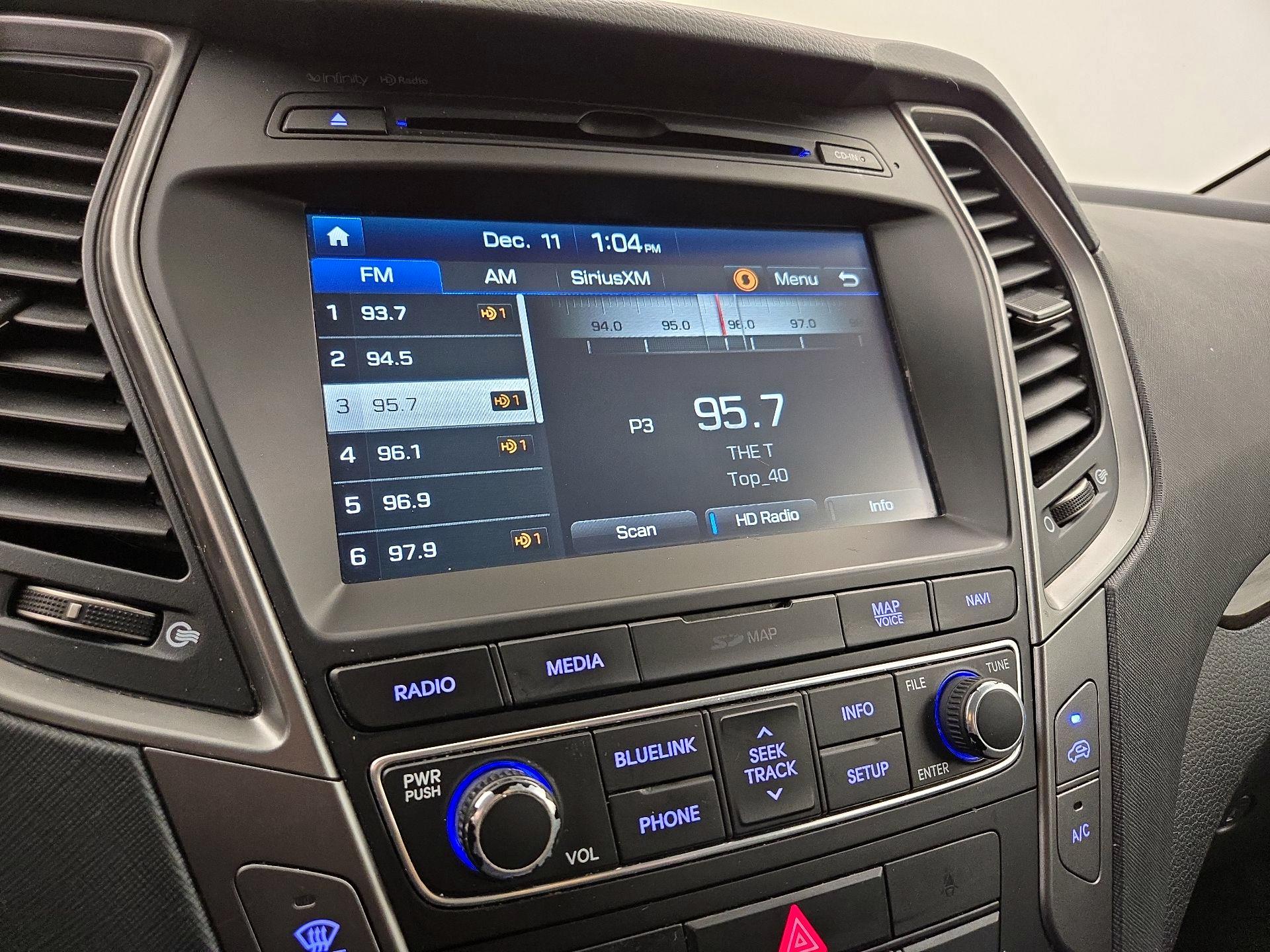 Thumbnail: 2017 Hyundai Santa Fe - 16