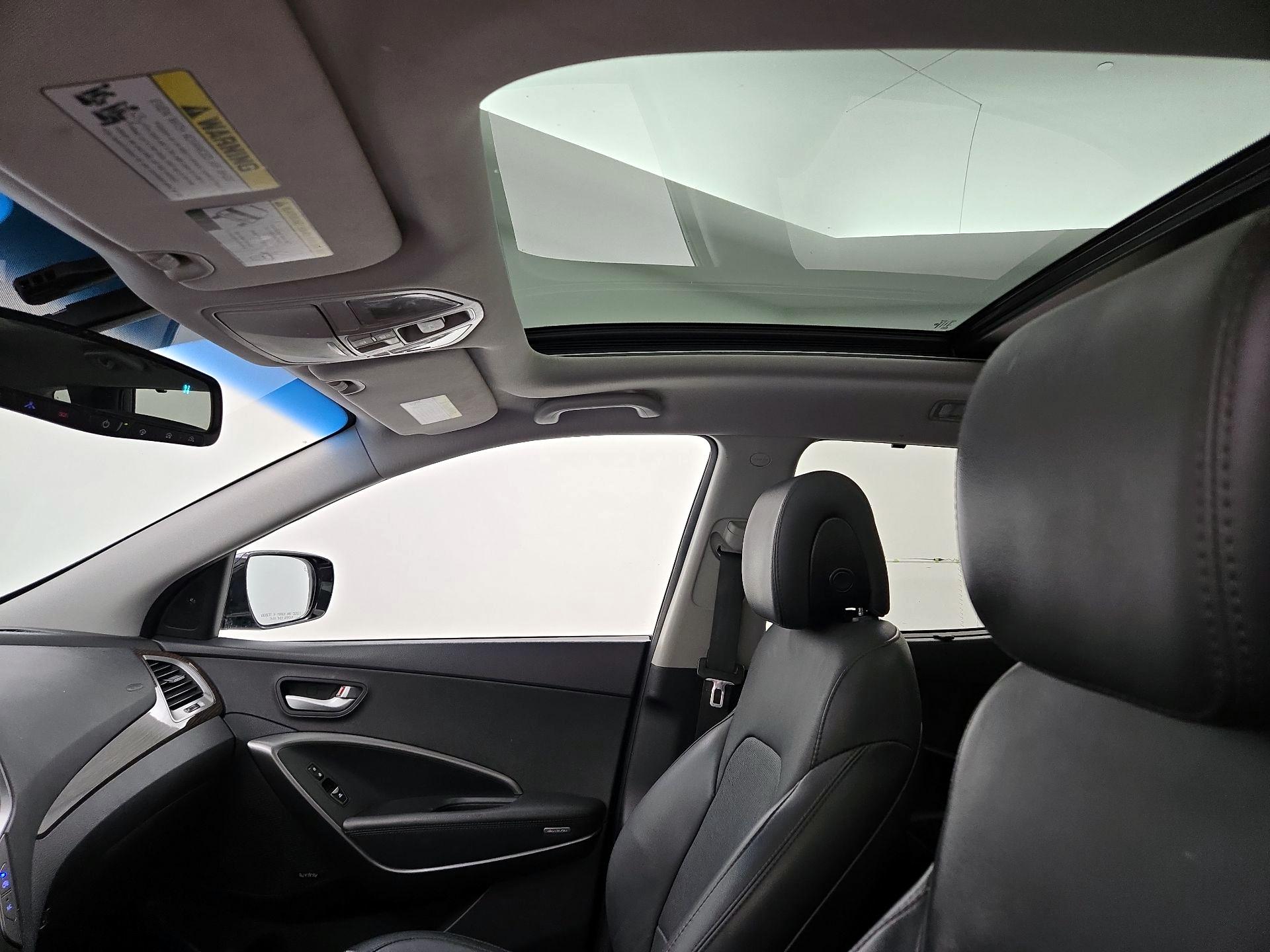 Thumbnail: 2017 Hyundai Santa Fe - 20