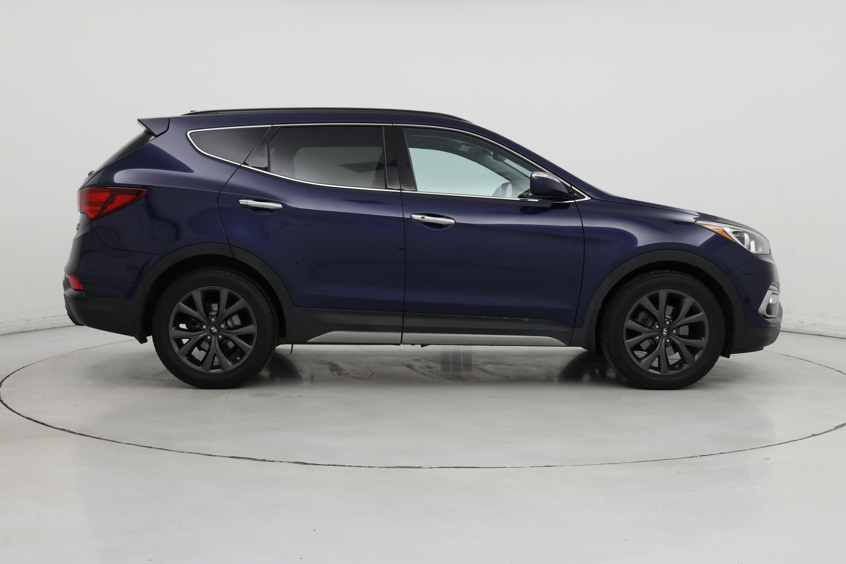 Thumbnail: 2017 Hyundai Santa Fe - 7