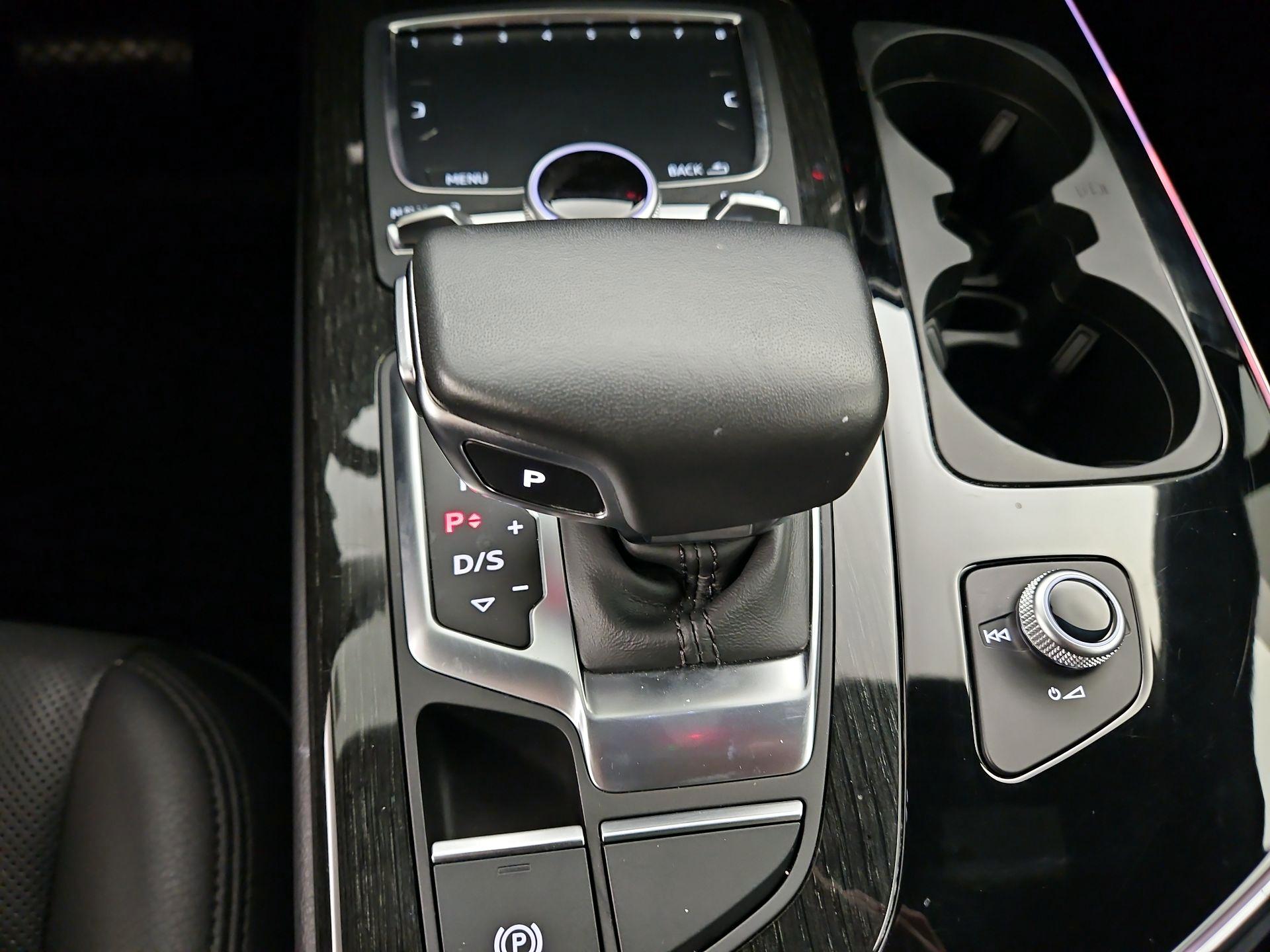 Thumbnail: 2019 Audi Q7 - 18