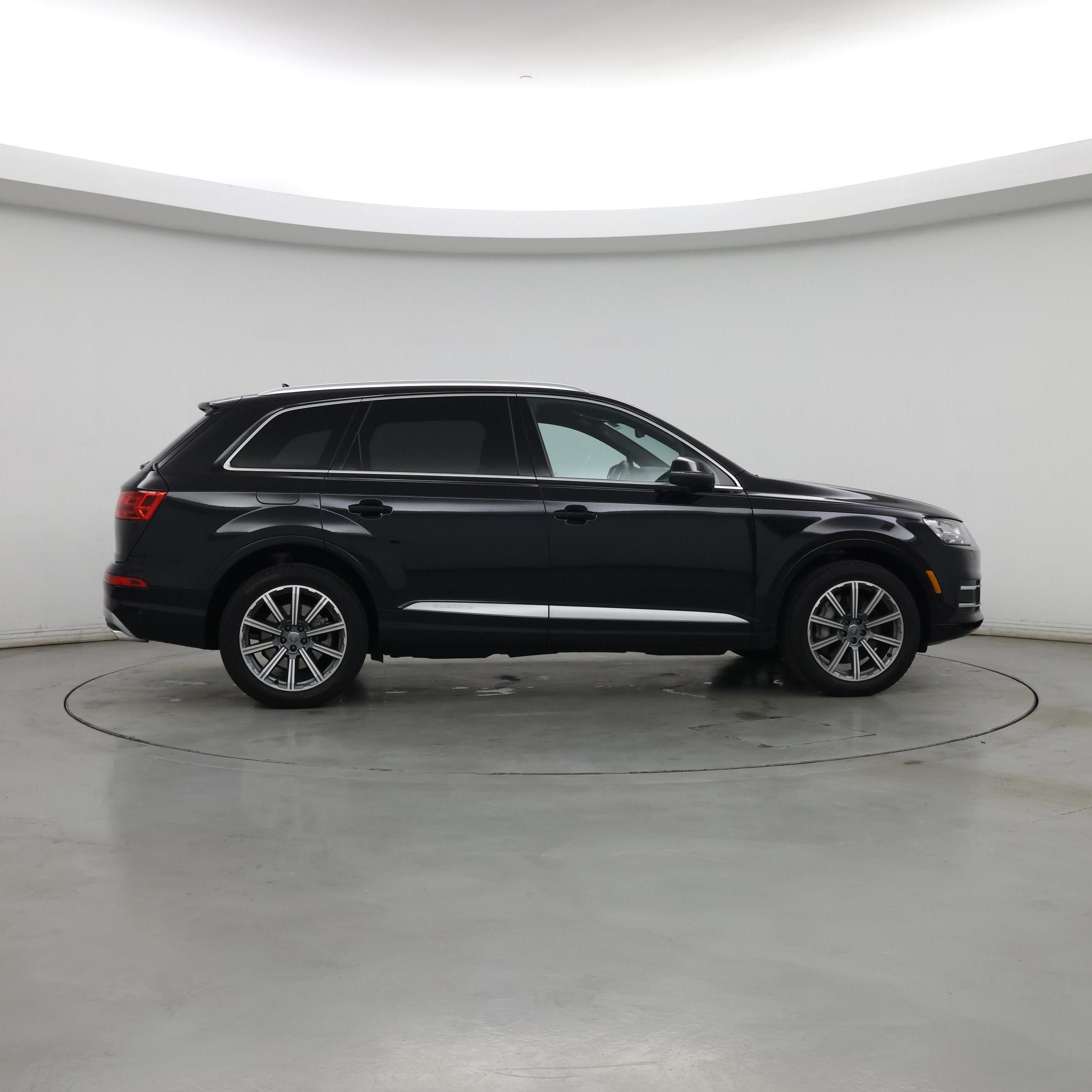 Thumbnail: 2019 Audi Q7 - 7