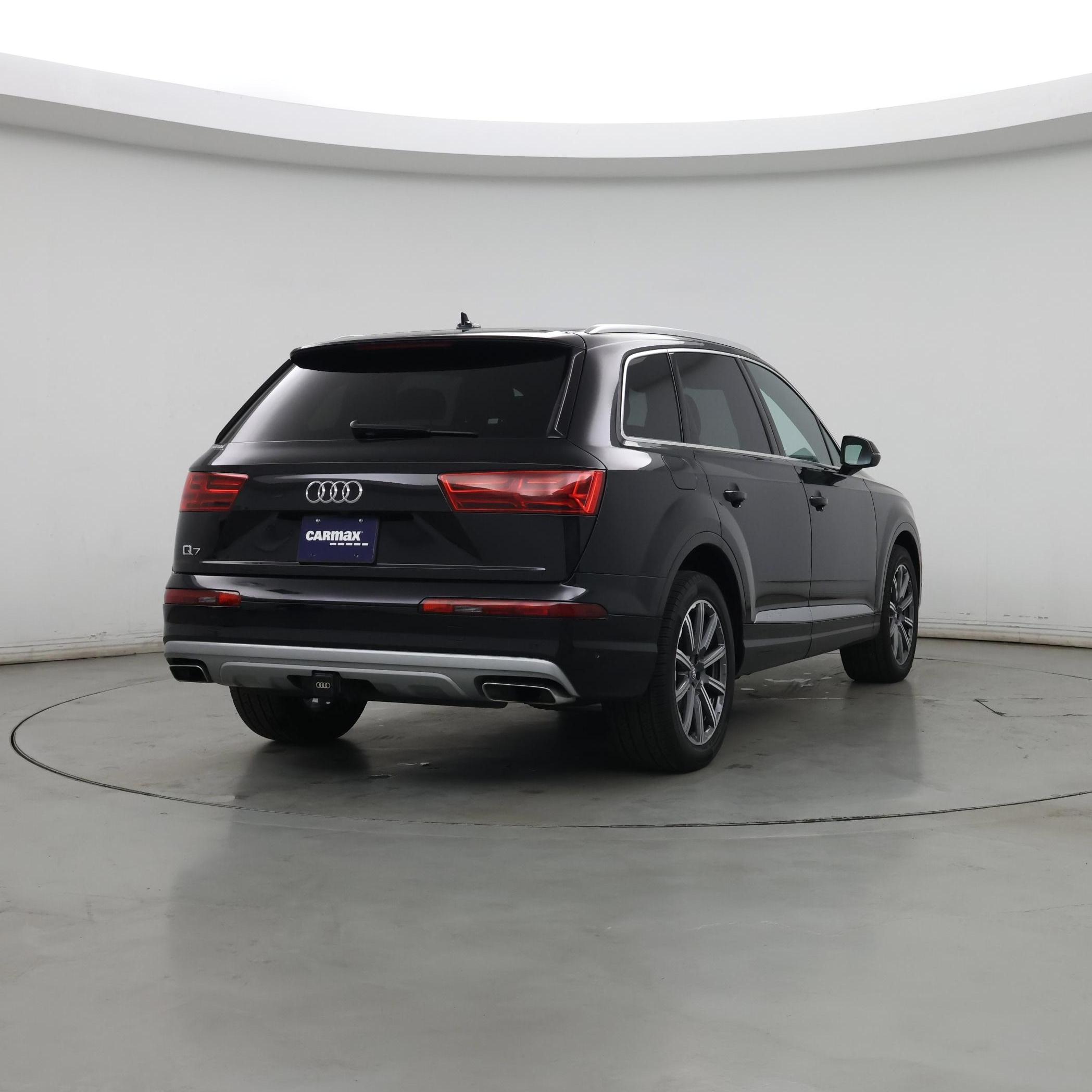 Thumbnail: 2019 Audi Q7 - 8