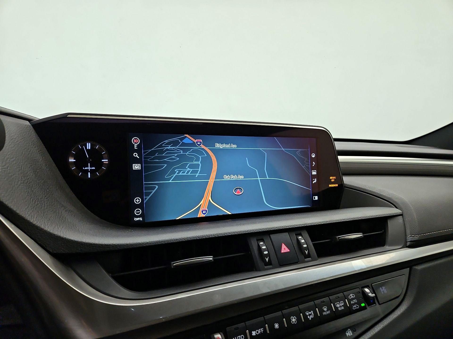 Thumbnail: 2020 Lexus ES - 14