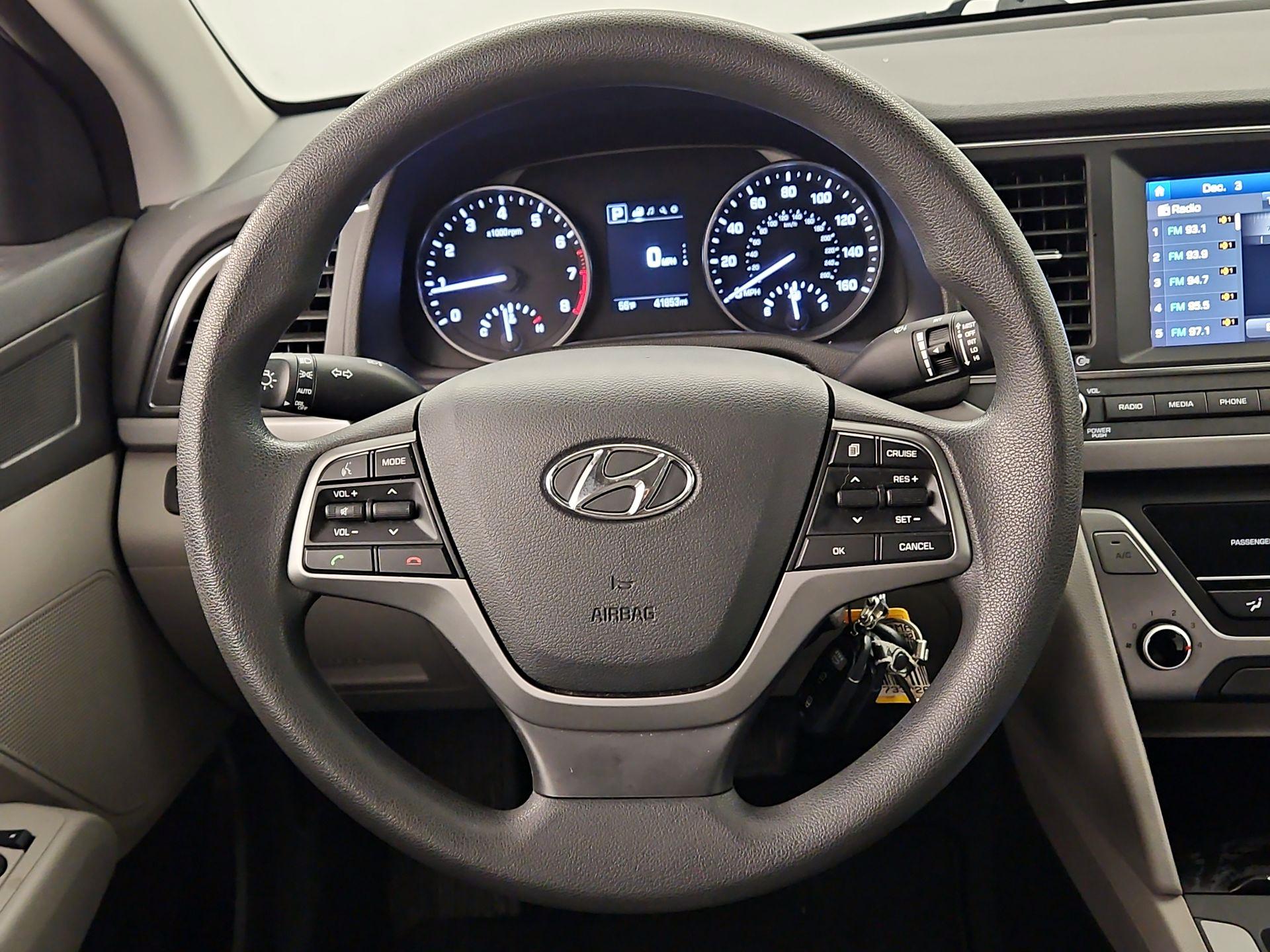 Thumbnail: 2018 Hyundai Elantra - 10